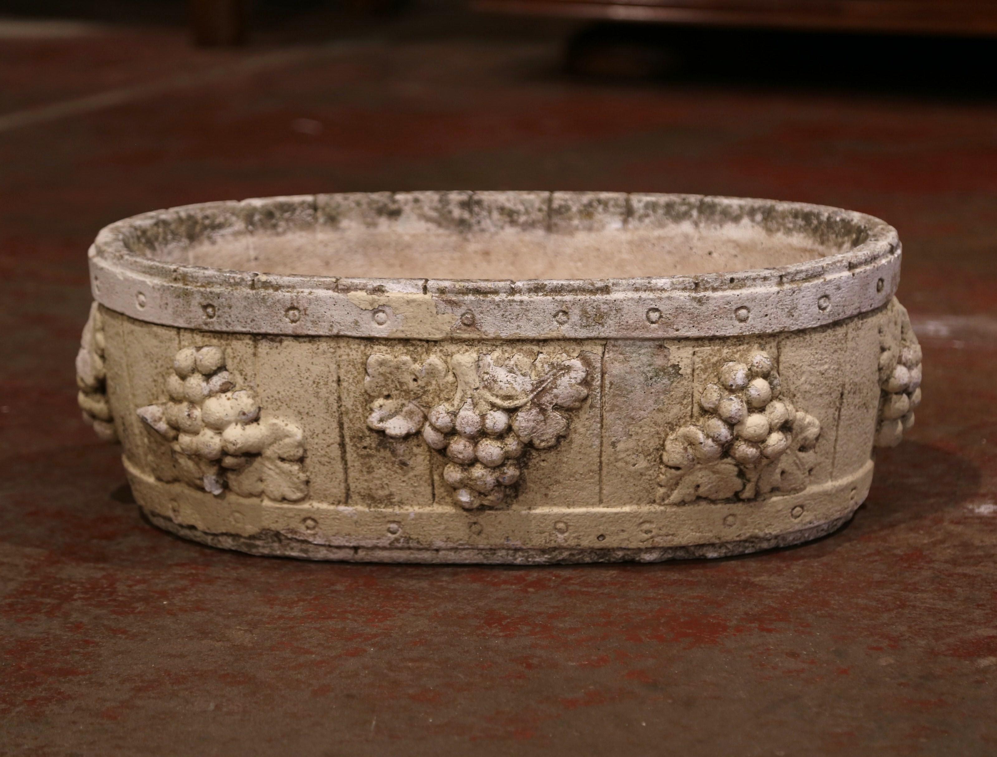 Pair of Early 20th Century French Carved Stone Planters with Grape Decor In Excellent Condition In Dallas, TX
