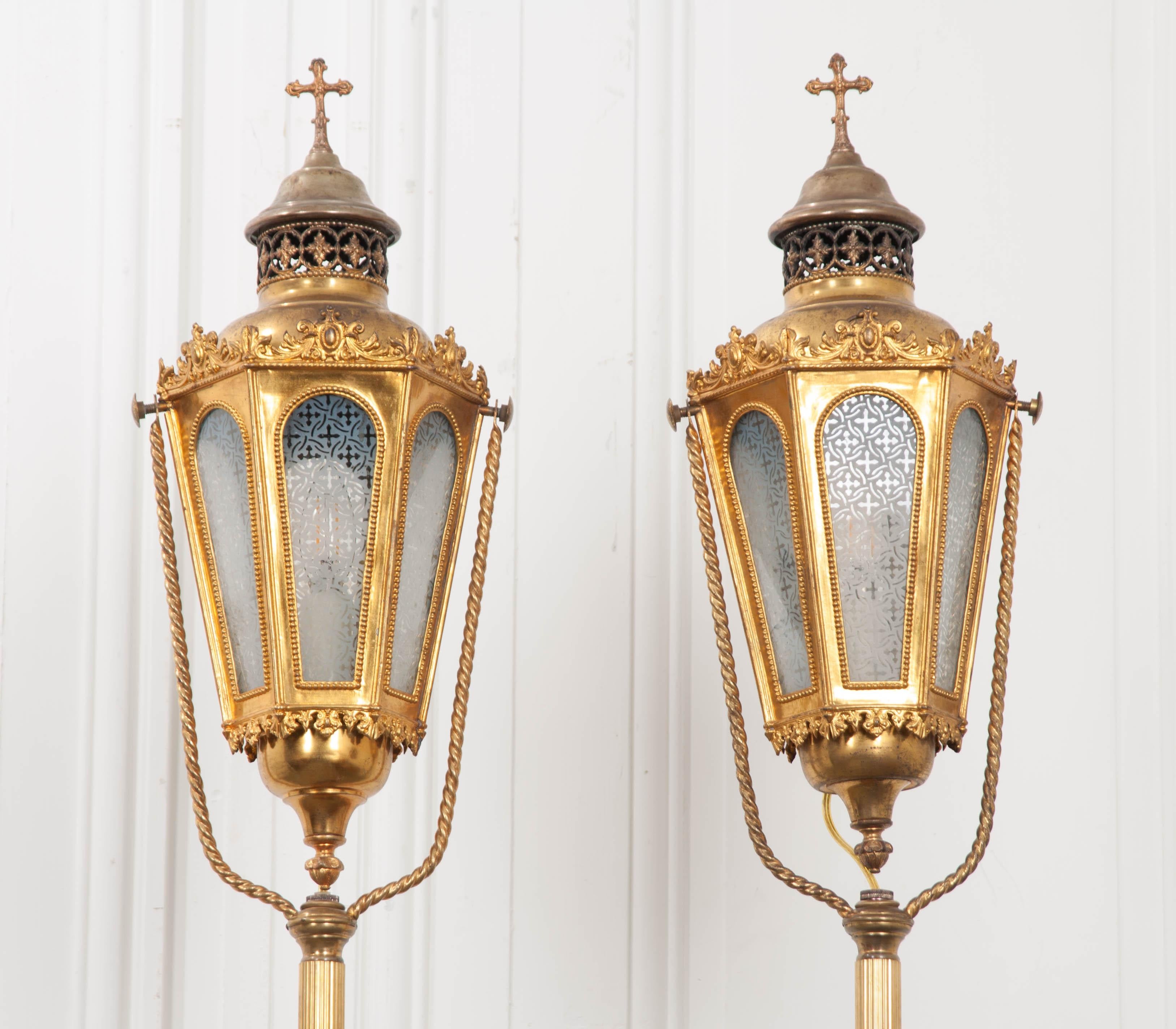 Pair of Early 20th Century French Church Lanterns (Gotisch)