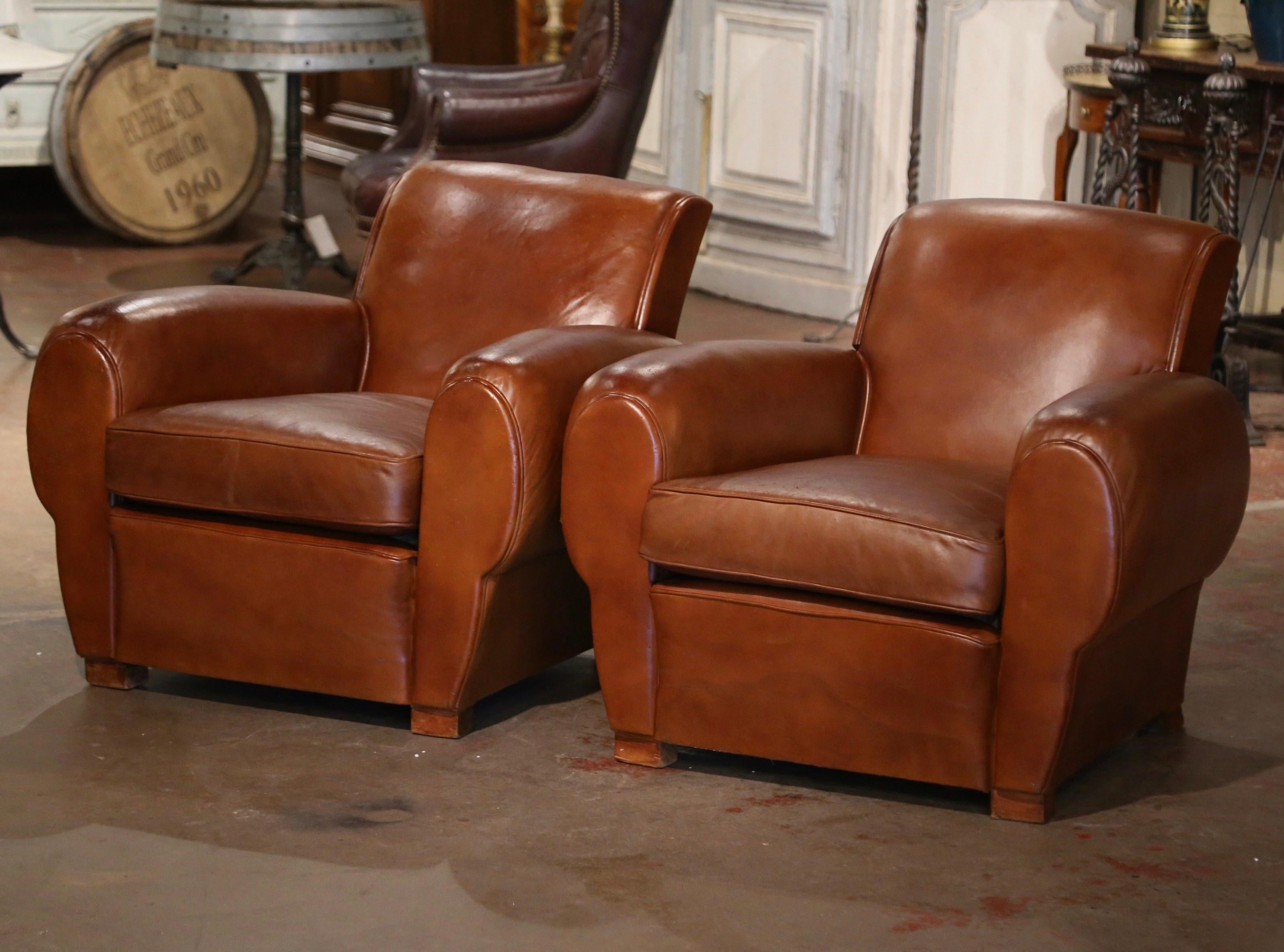 Pair of Early 20th Century French Club Armchairs with Original Brown Leather In Excellent Condition For Sale In Dallas, TX