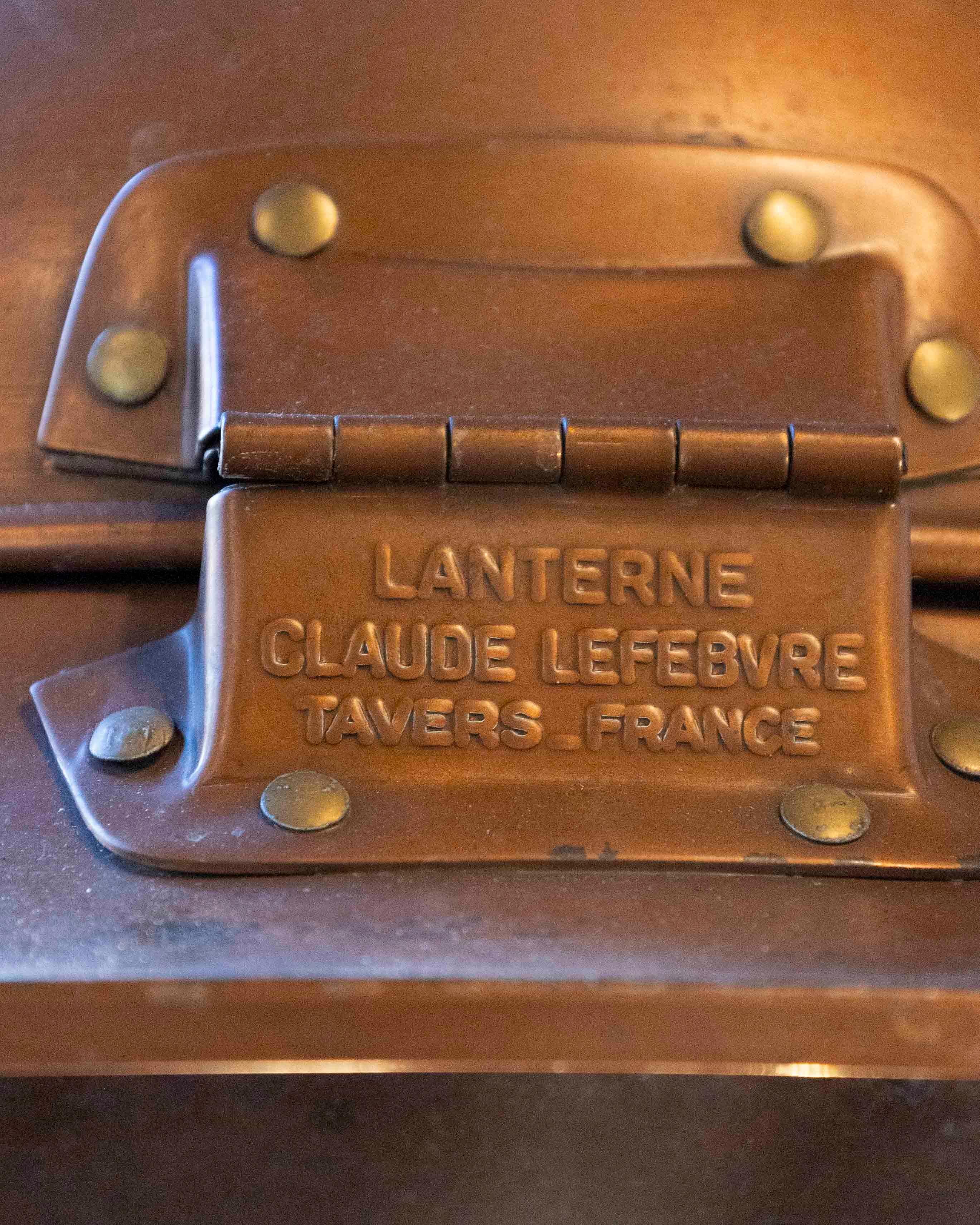 Coppia di lanterne a sospensione francesi in rame e ferro dell'inizio del XX secolo in vendita 2