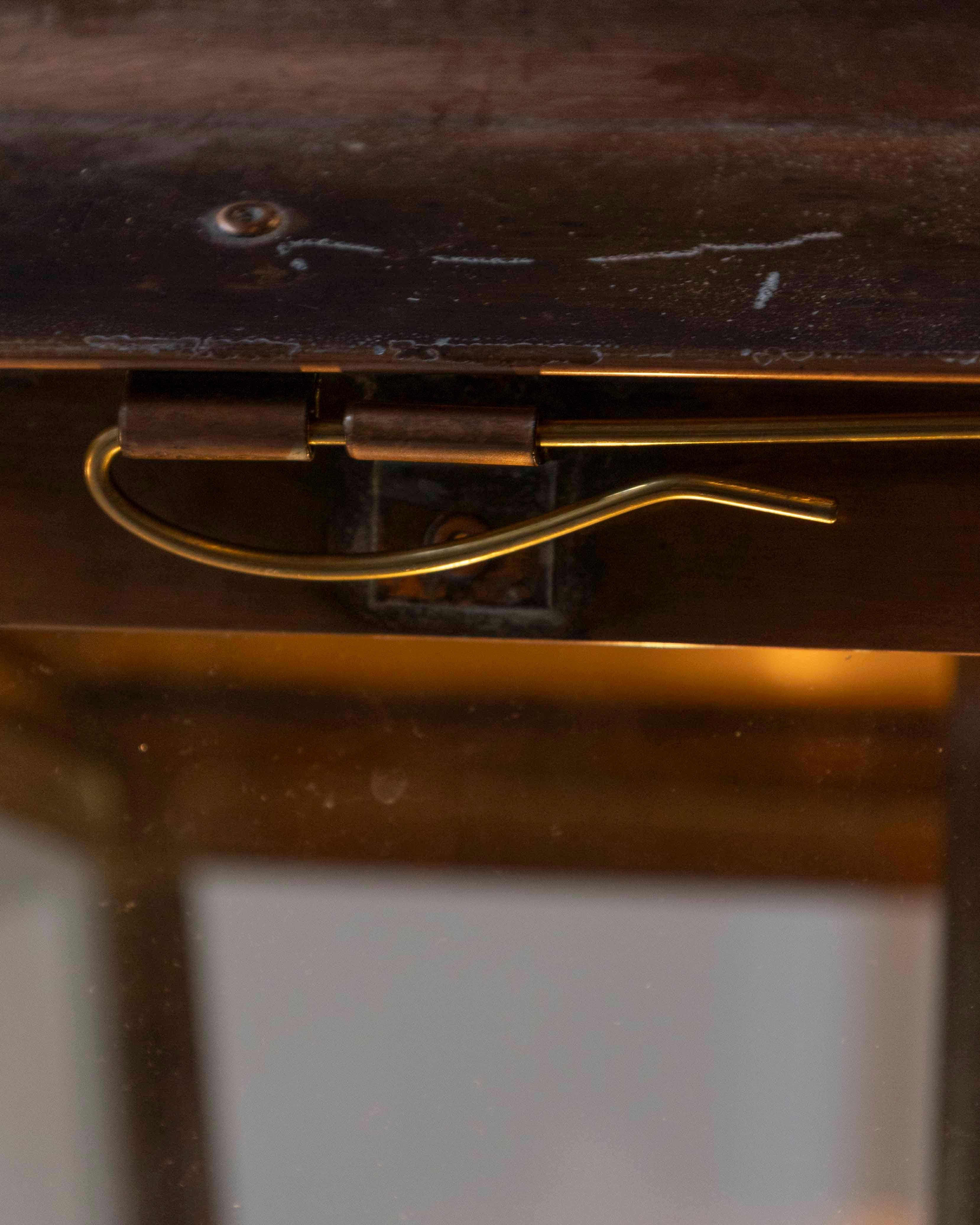 Coppia di lanterne a sospensione in rame francesi dei primi del Novecento in vendita 3