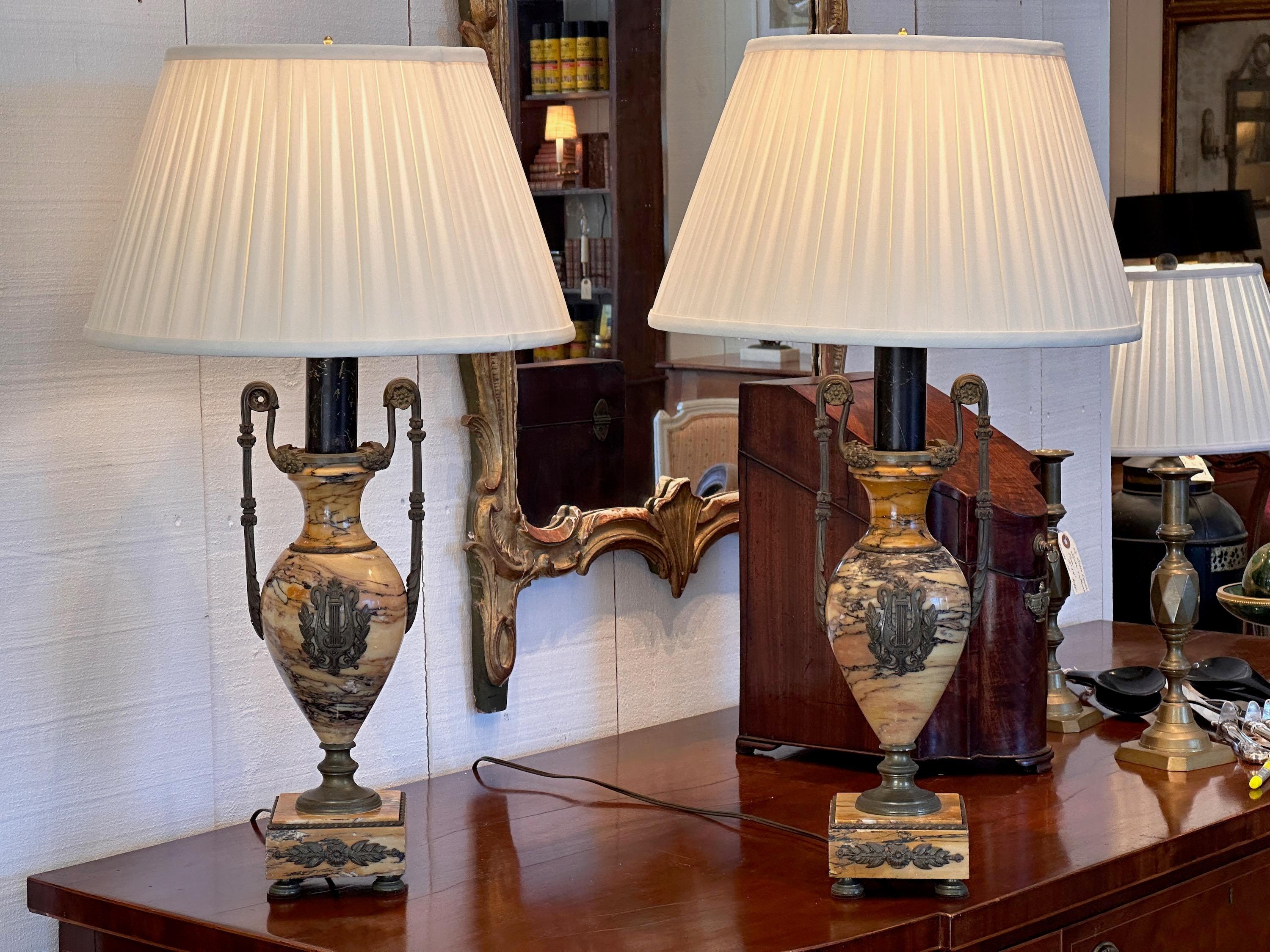Pair of Early 20th Century French Empire Marble Lamps For Sale 3
