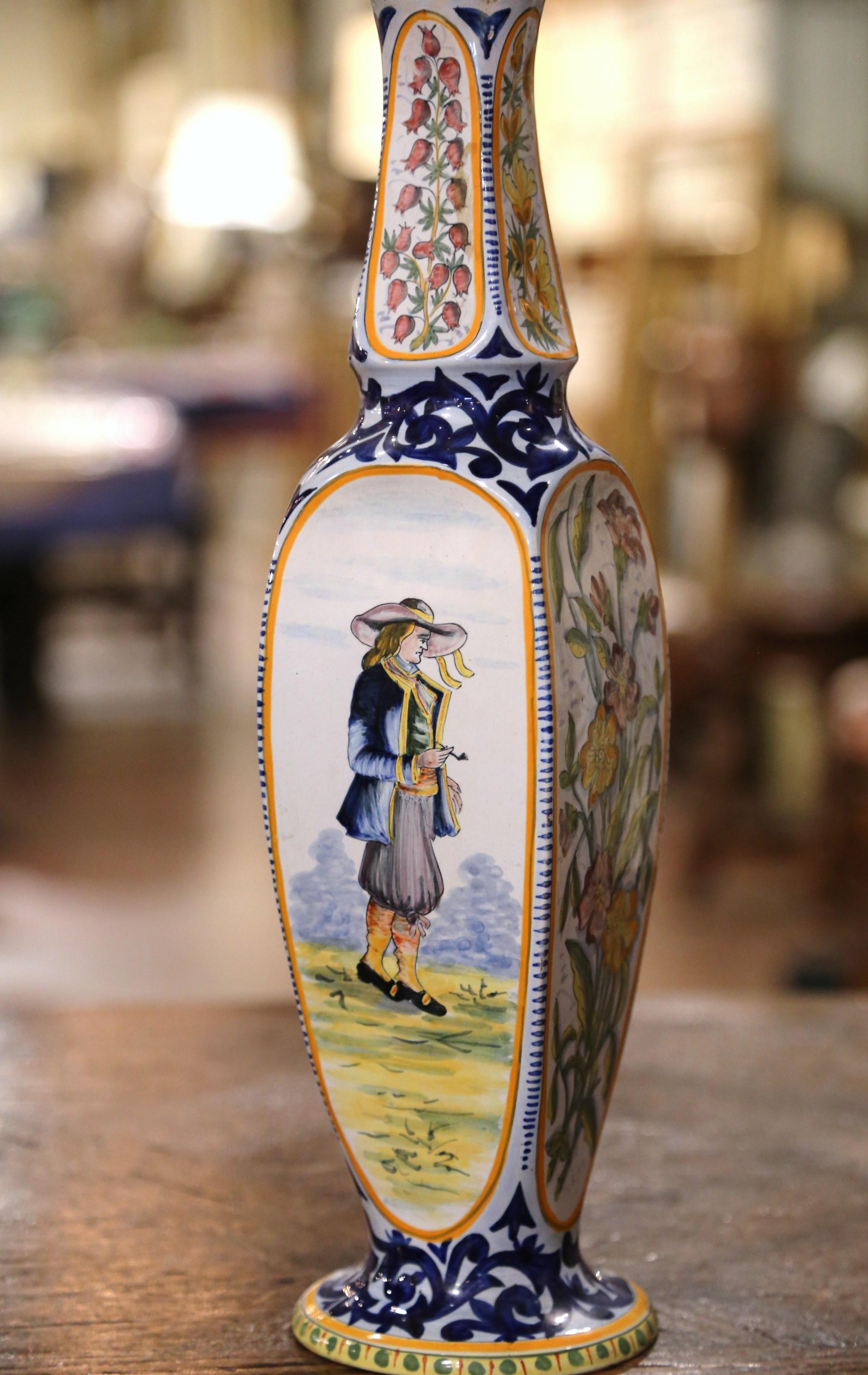 Pair of Early 20th Century French Hand Painted Faience HB Quimper Vases 1926 In Excellent Condition In Dallas, TX
