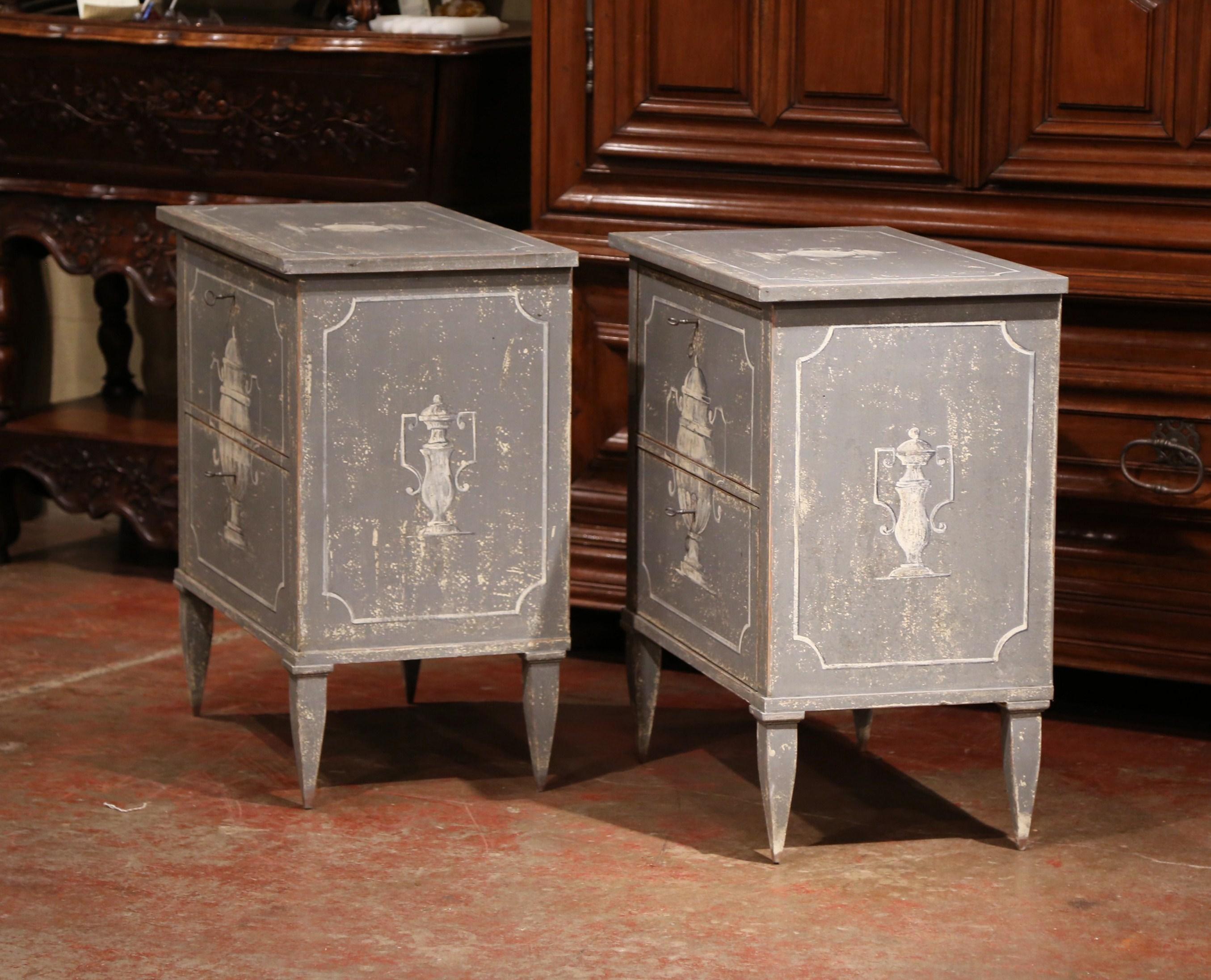 Pair of Early 20th Century French Louis Philippe Painted Nightstands or Commodes 4