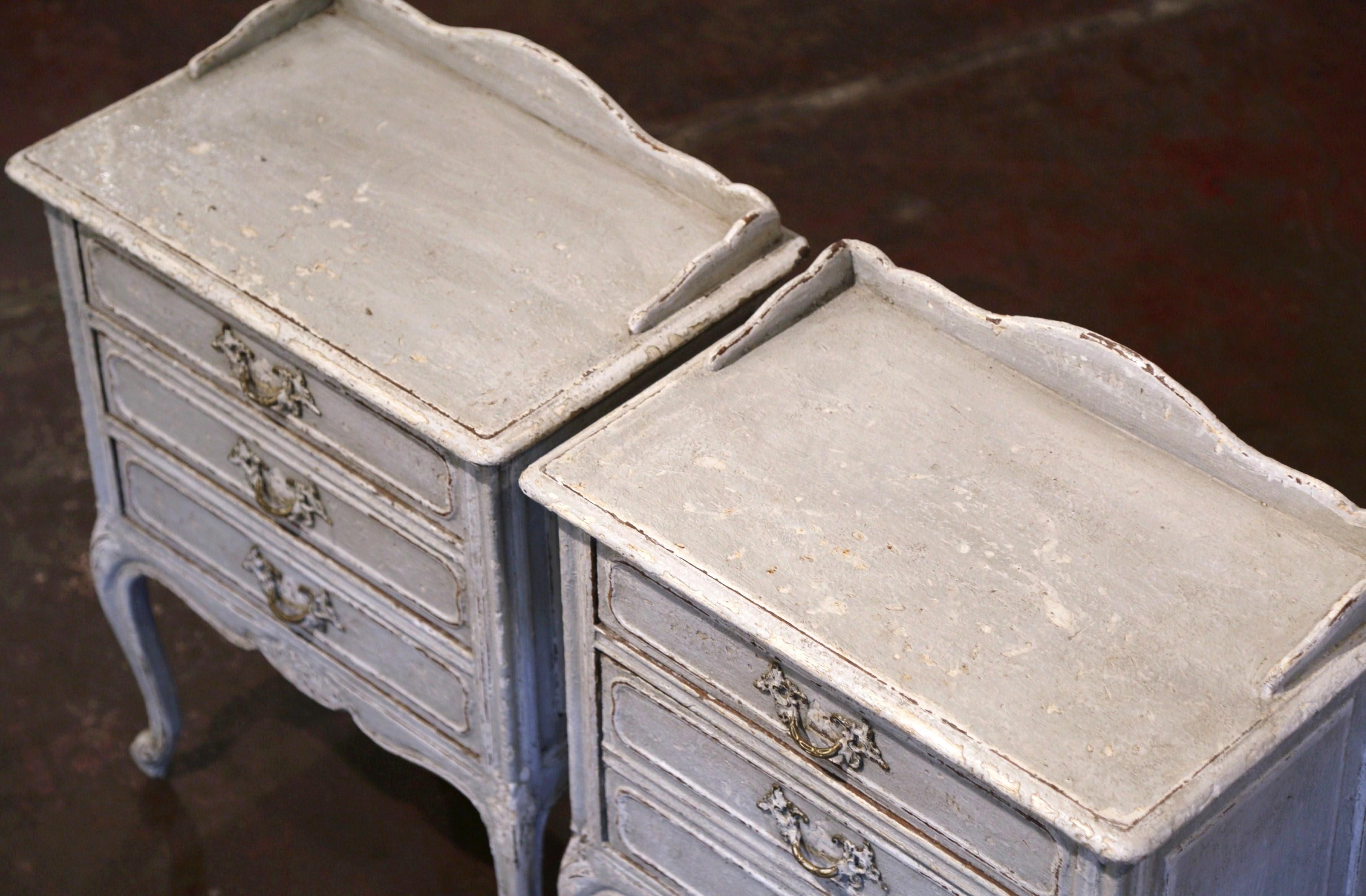 Oak Pair of Early 20th Century French Louis XV Carved Painted Bedside Tables