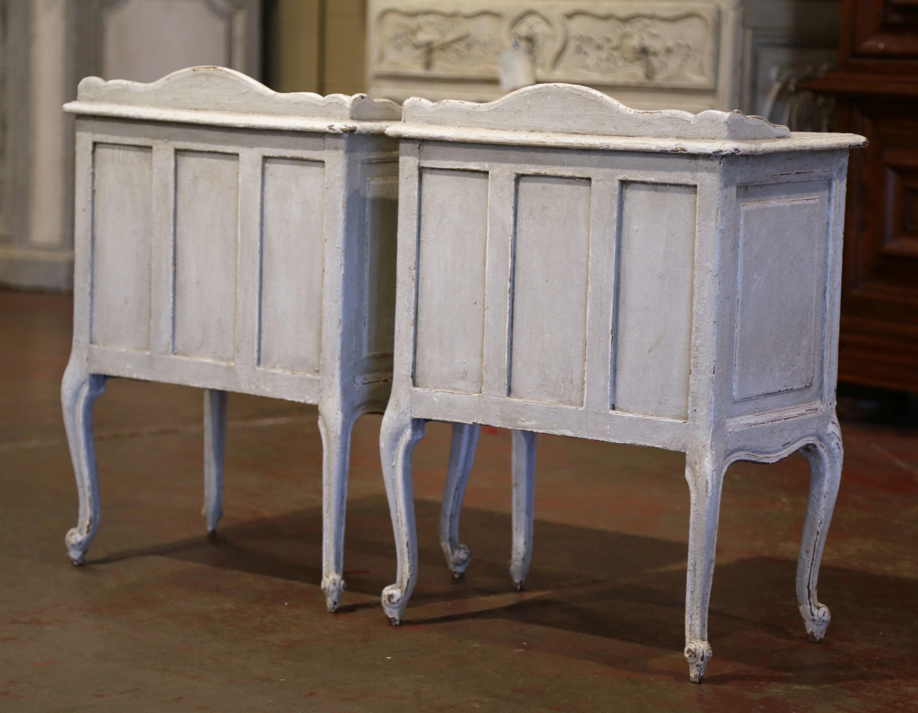 Pair of Early 20th Century French Louis XV Carved Painted Bedside Tables 1