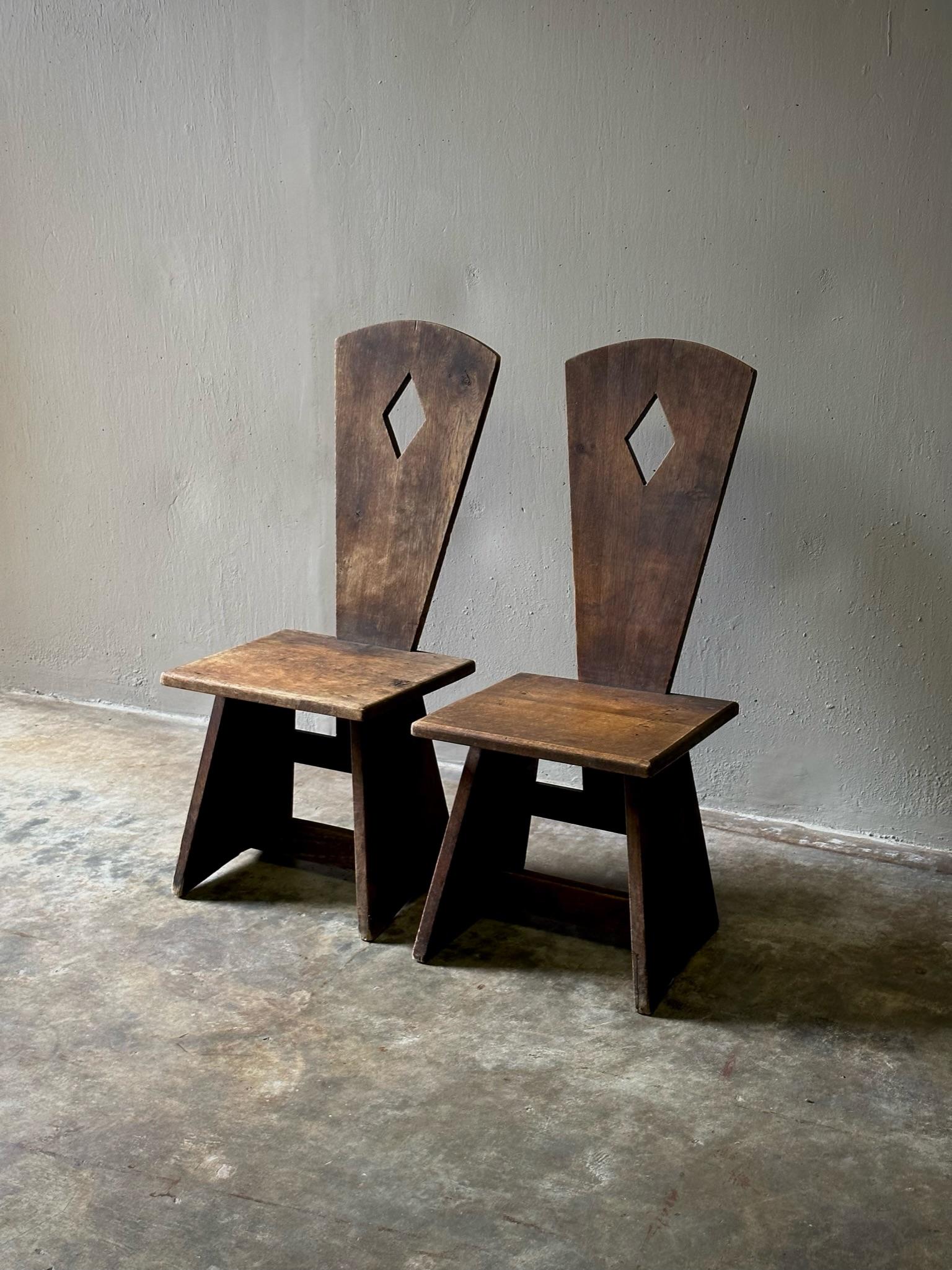 Pair of Early 20th Century French Low Rustic Oak Chairs For Sale 3