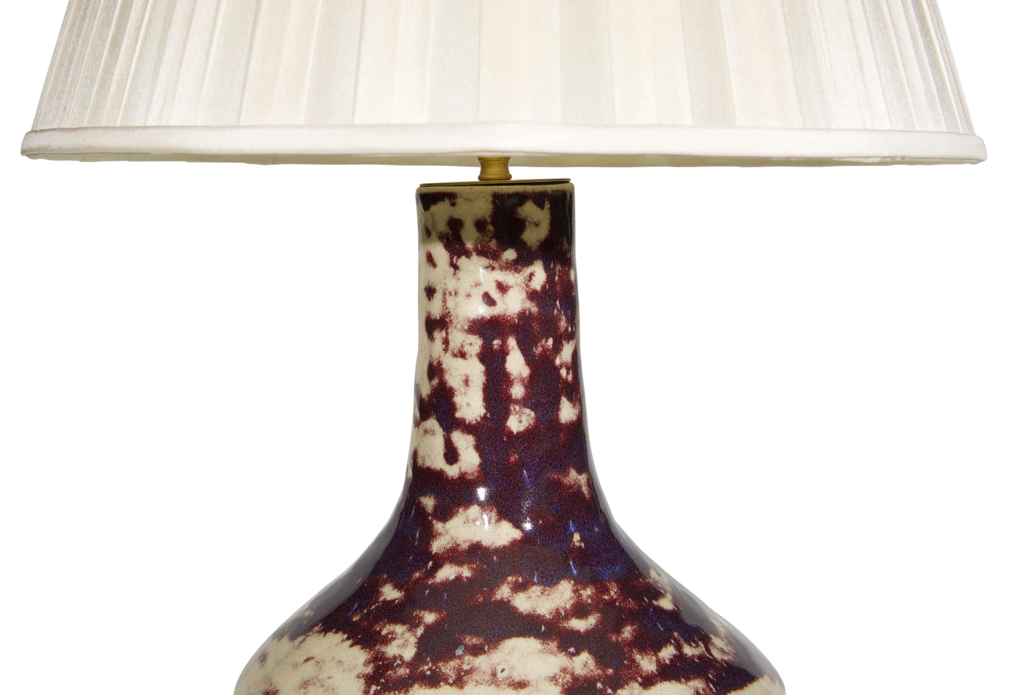 Porcelain Pair of Early 20th Century French Mottled Sang De Boeuf Antique Table Lamps For Sale