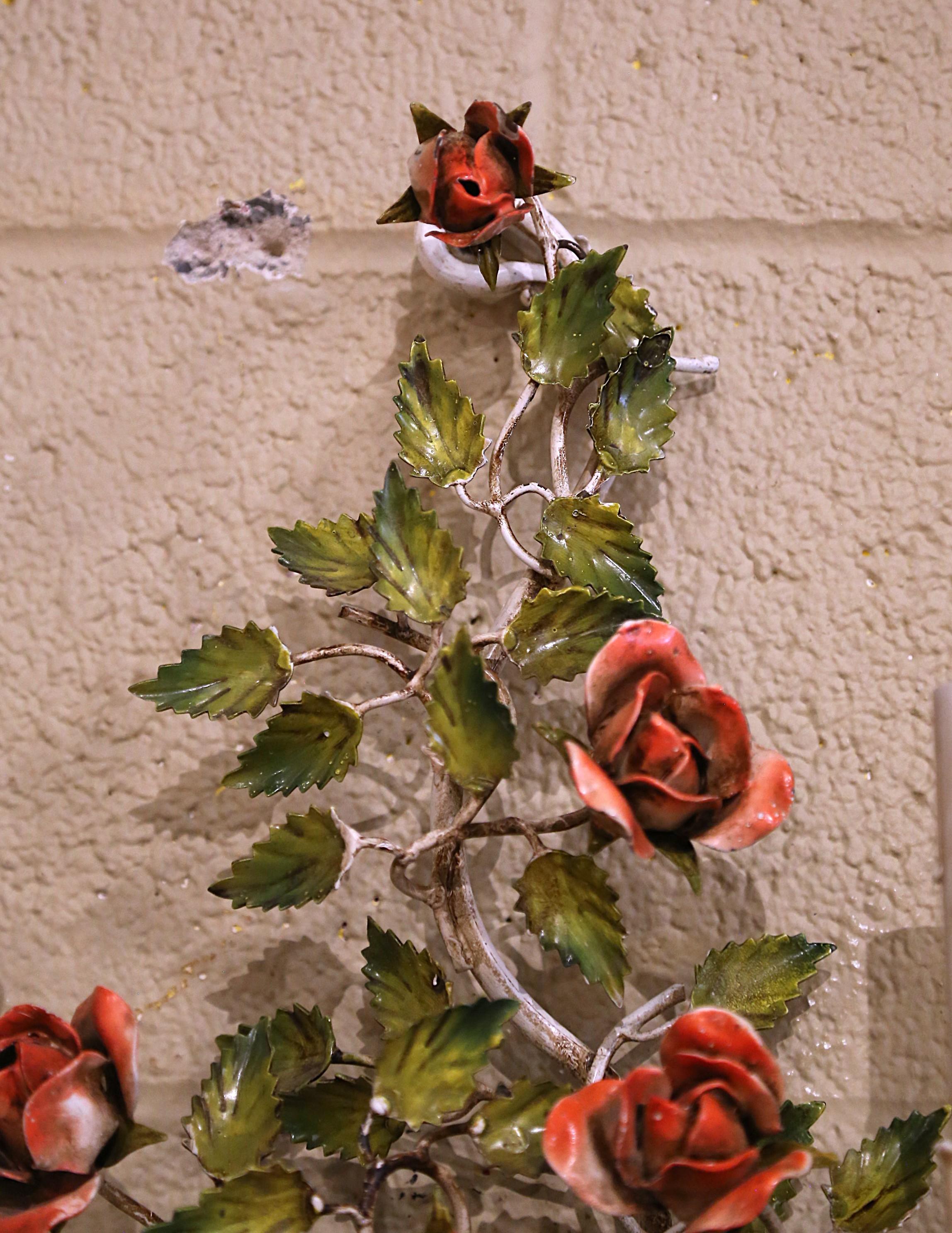 Pair of Early 20th Century French Painted Metal Roses & Leaves Wall Sconces For Sale 2