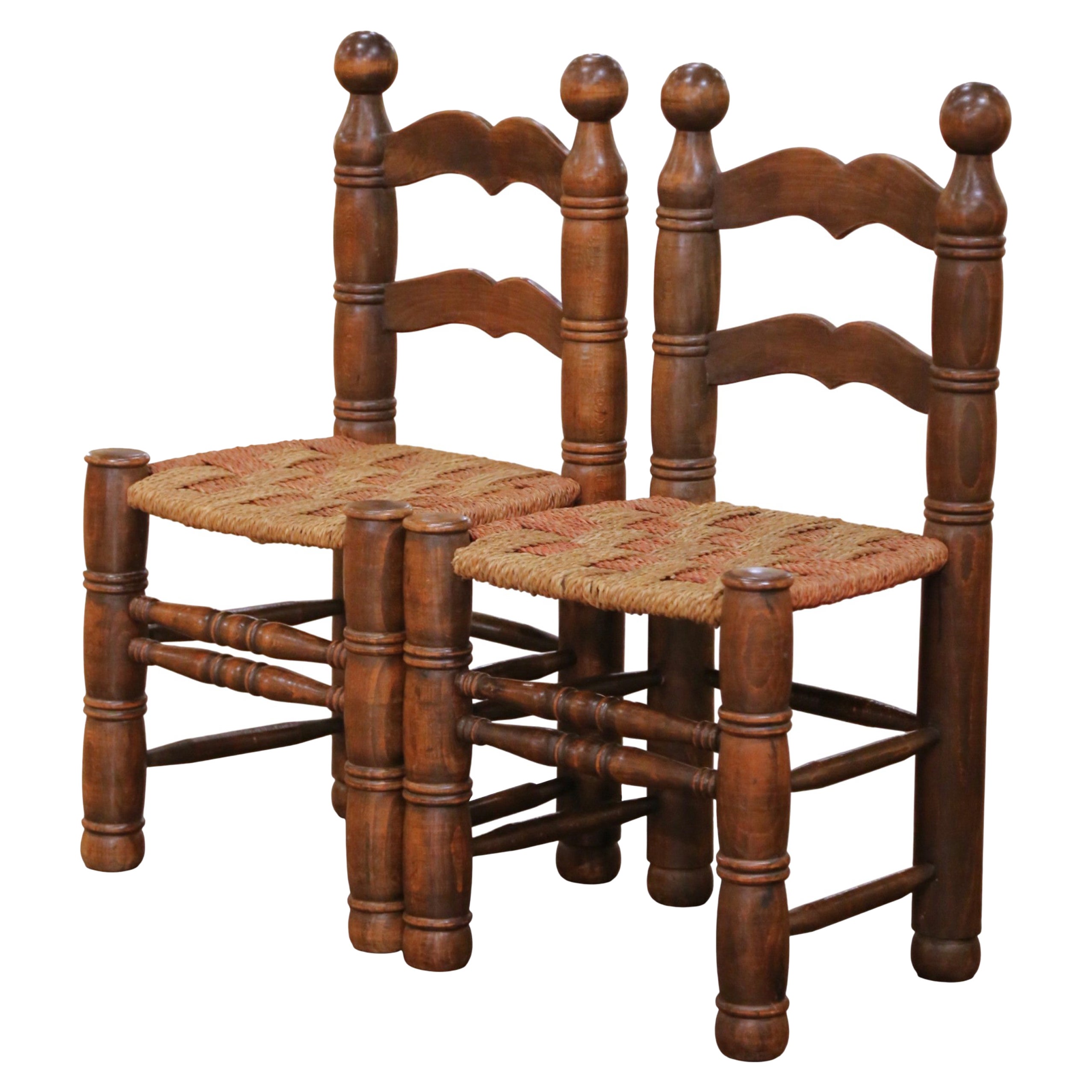 Paire de chaises basses en Oak Oak du début du 20ème siècle avec sièges en joncs