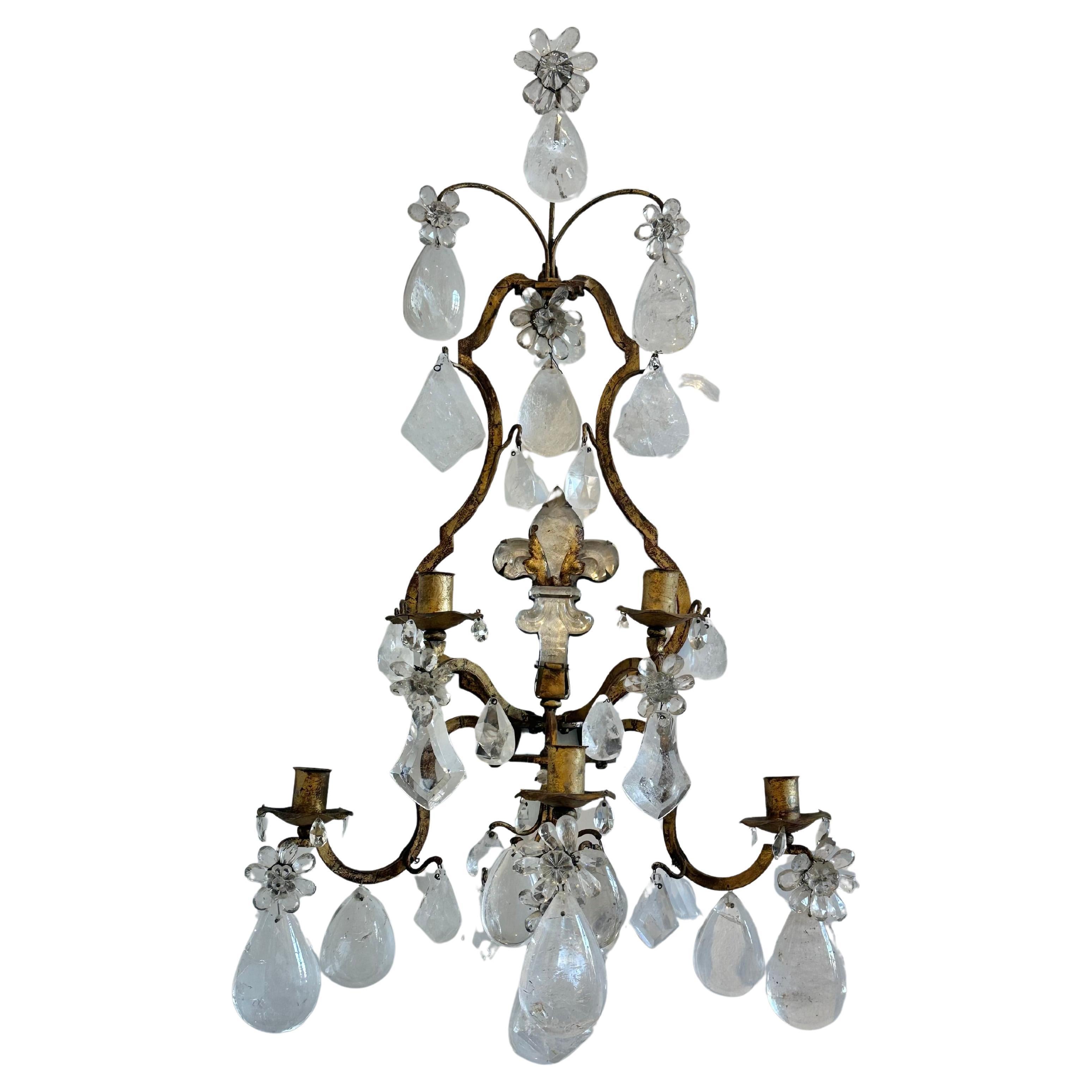 Pareja de apliques franceses de cristal de roca de principios del siglo XX Barroco en venta
