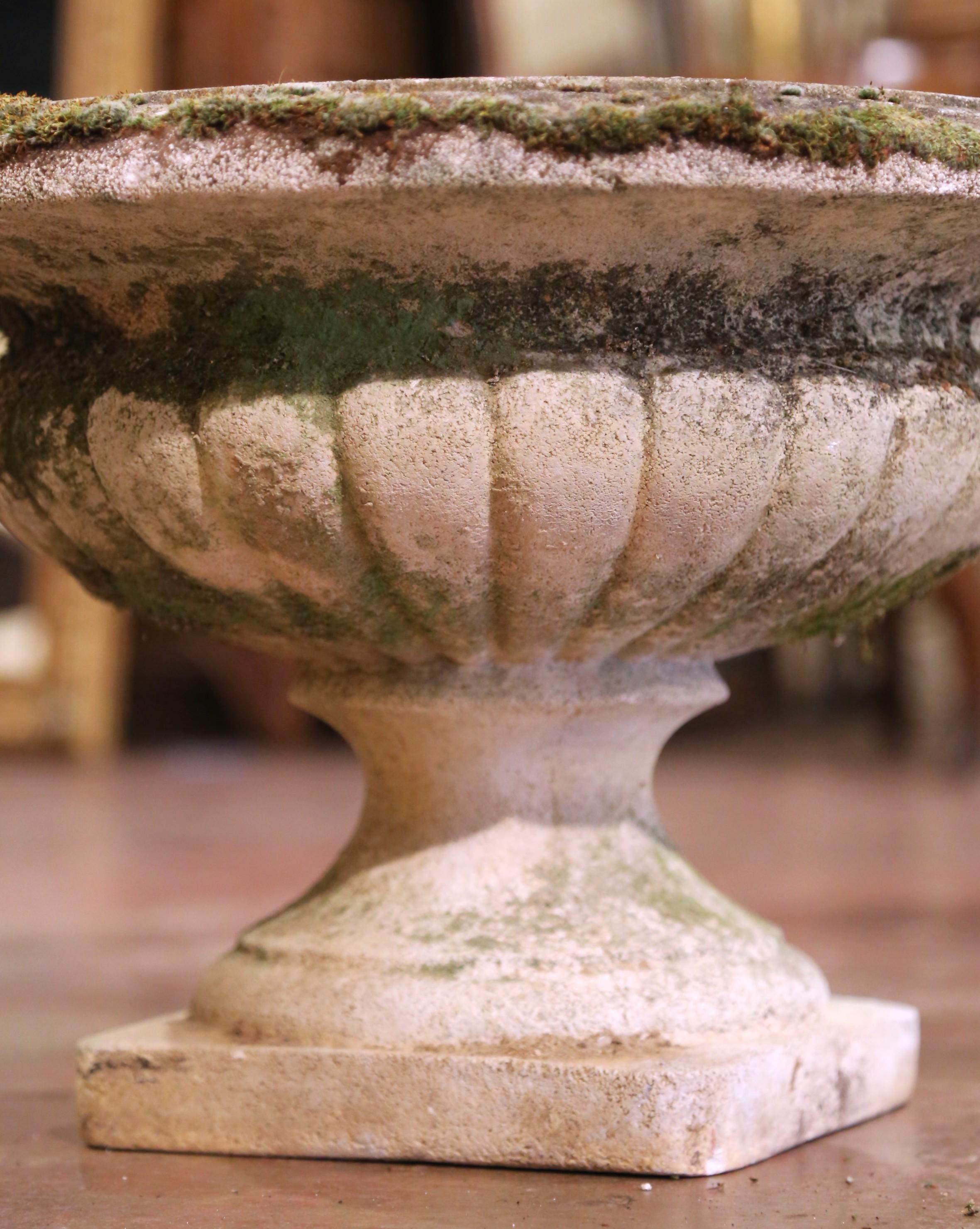 Pair of Early 20th Century French Stone Garden Urns Planters by Grandon Freres For Sale 1