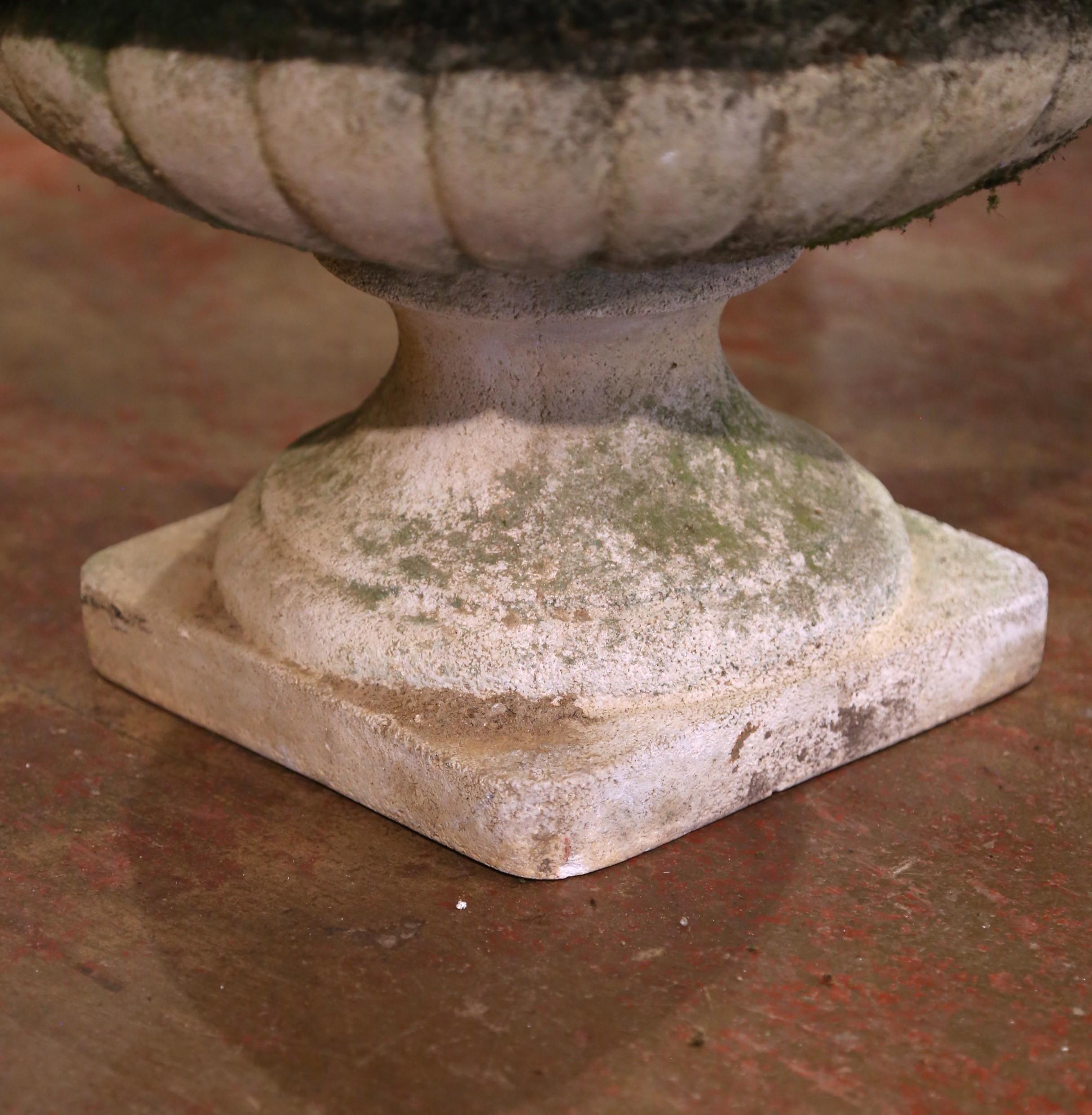 Pair of Early 20th Century French Stone Garden Urns Planters by Grandon Freres For Sale 2