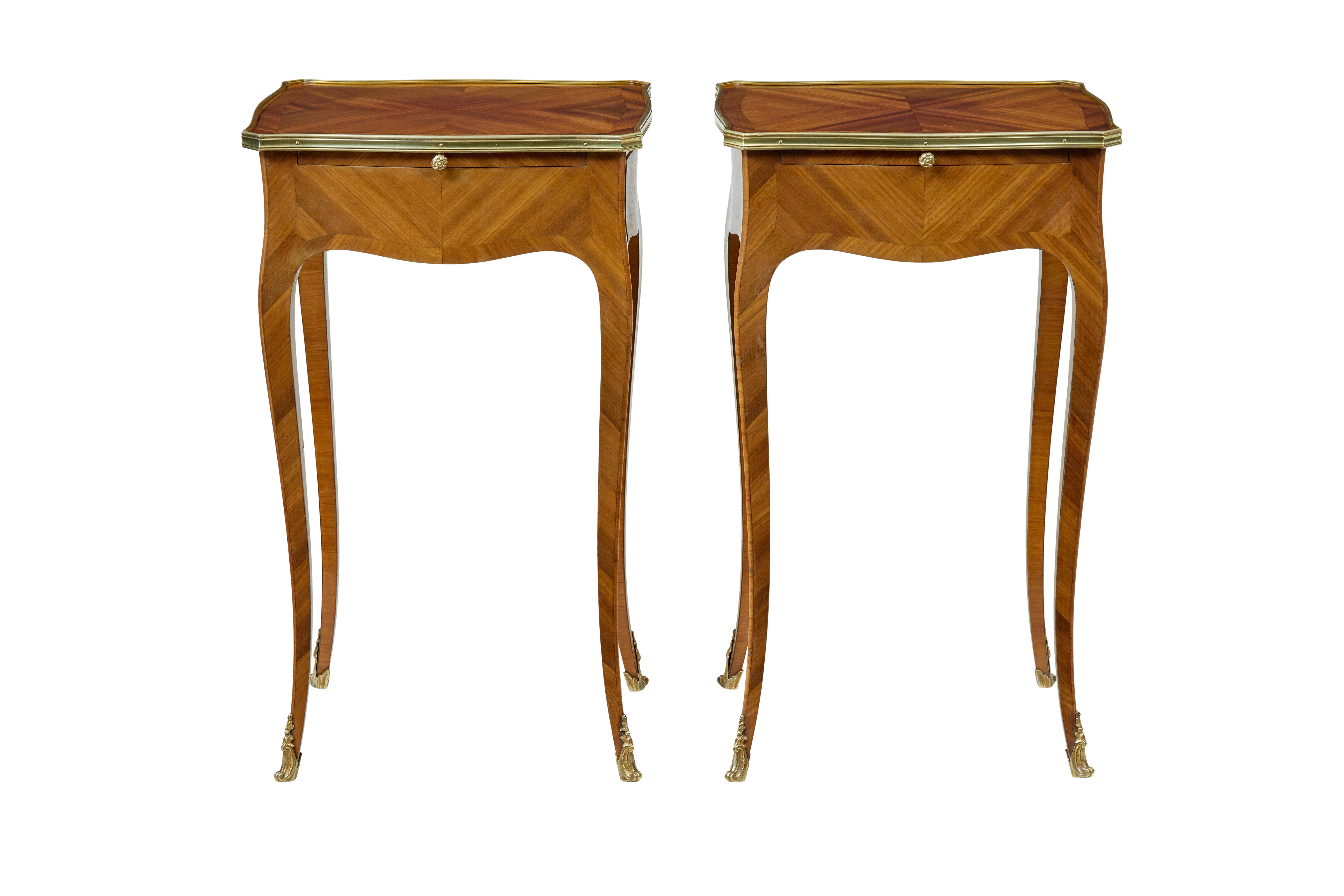 Victorian Pair of early 20th century French walnut side tables For Sale