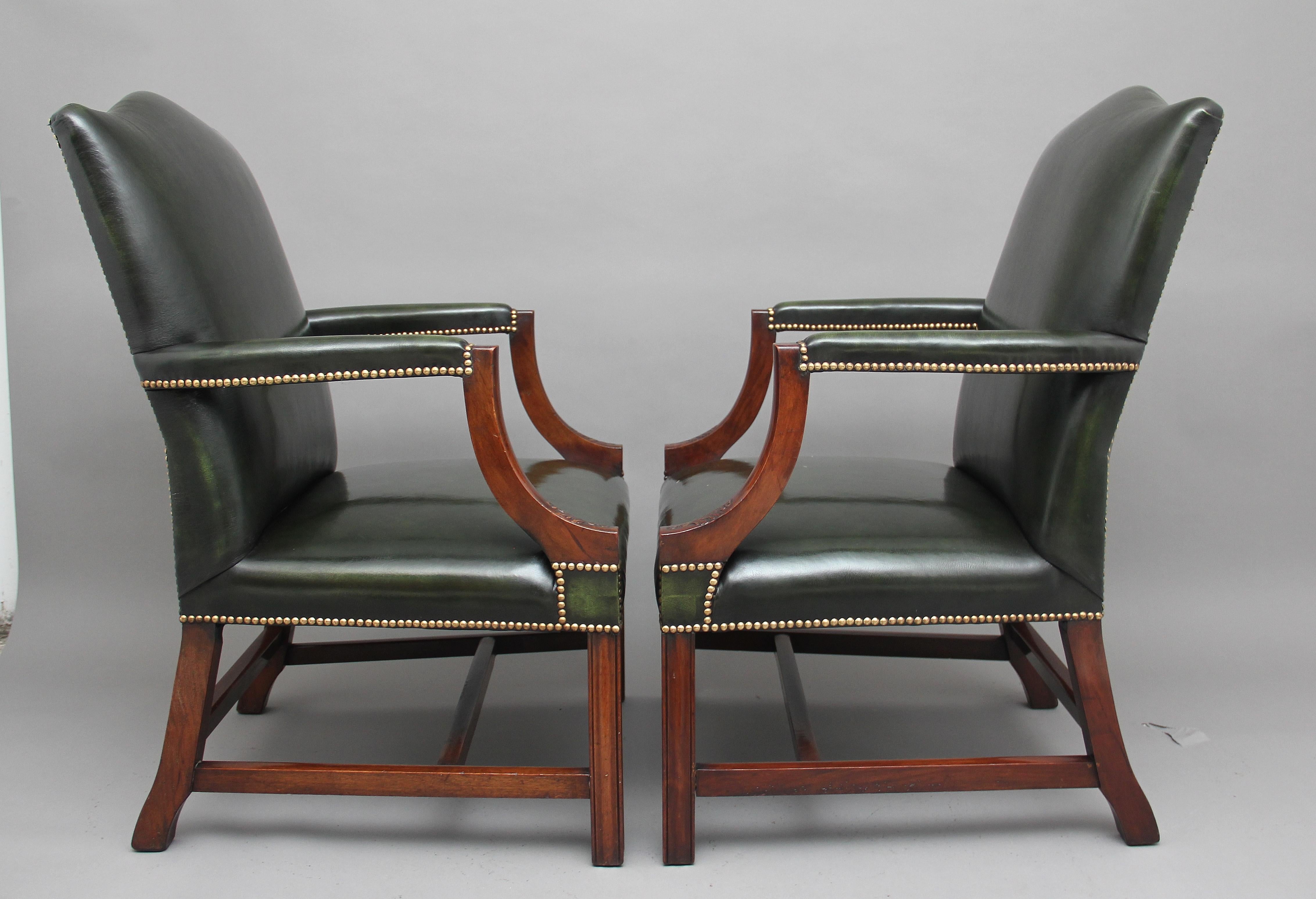 English Pair of Early 20th Century Gainsborough Armchairs
