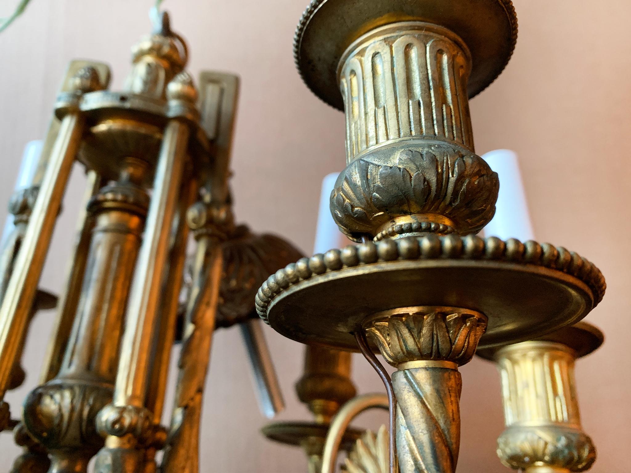 Pair of Early 20th Century Gilt Bronze Chandeliers For Sale 7
