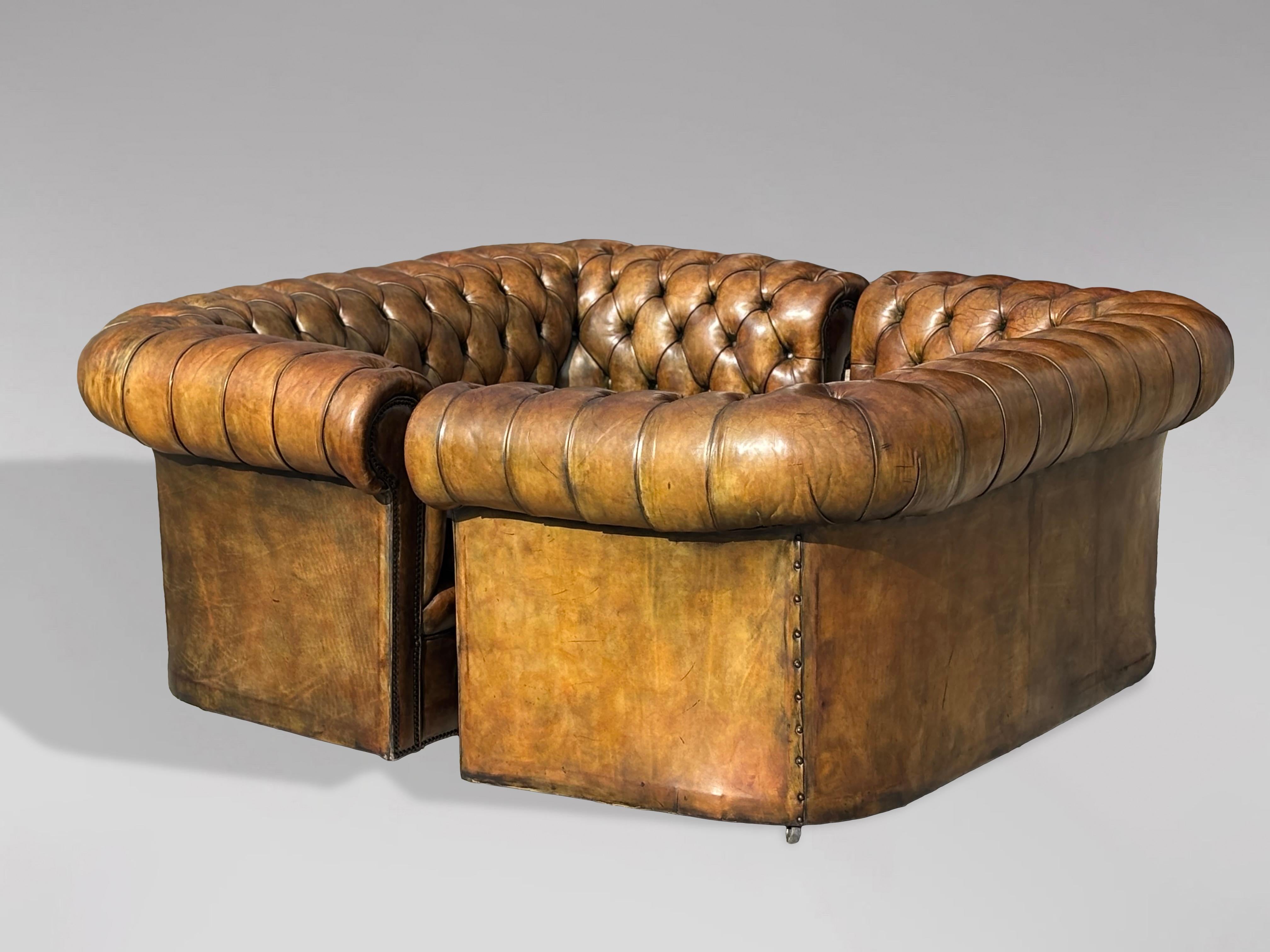 Pair of Early 20th Century Green Leather 2-Seater Chesterfields For Sale 6