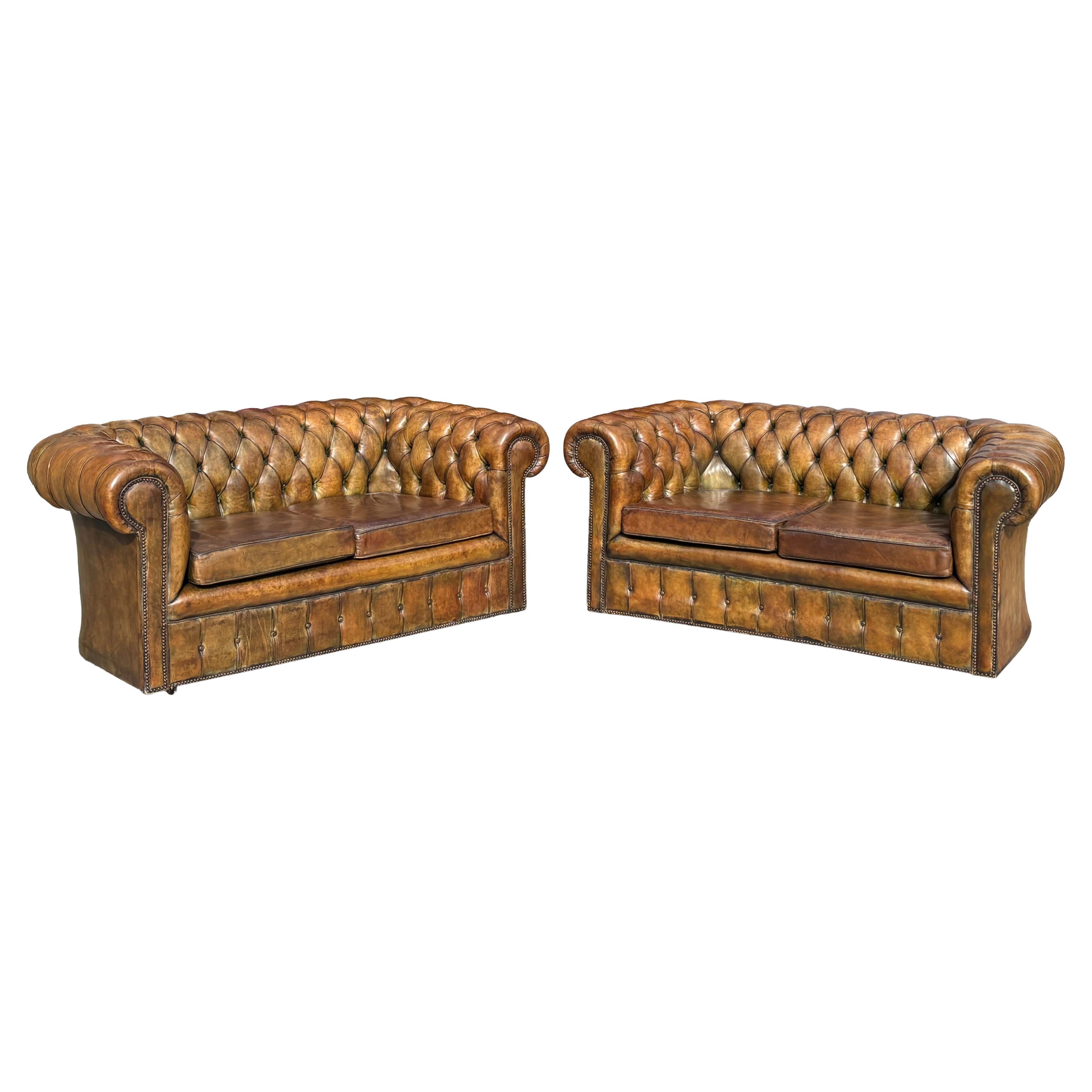 Pair of Early 20th Century Green Leather 2-Seater Chesterfields For Sale