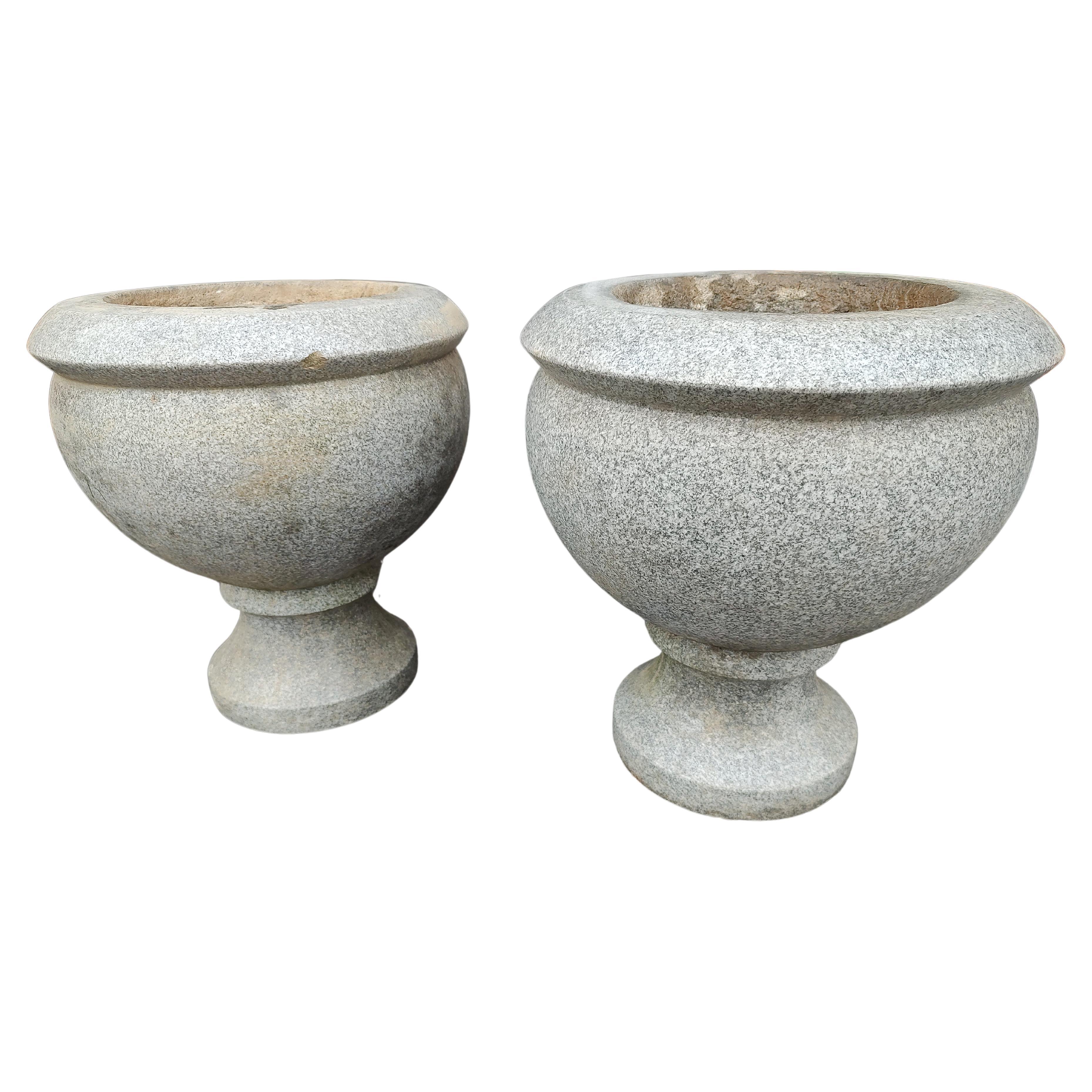 Hand-Carved Pair of Early 20th Century Hand Chiseled & Polished Granite Garden Urns Planters For Sale