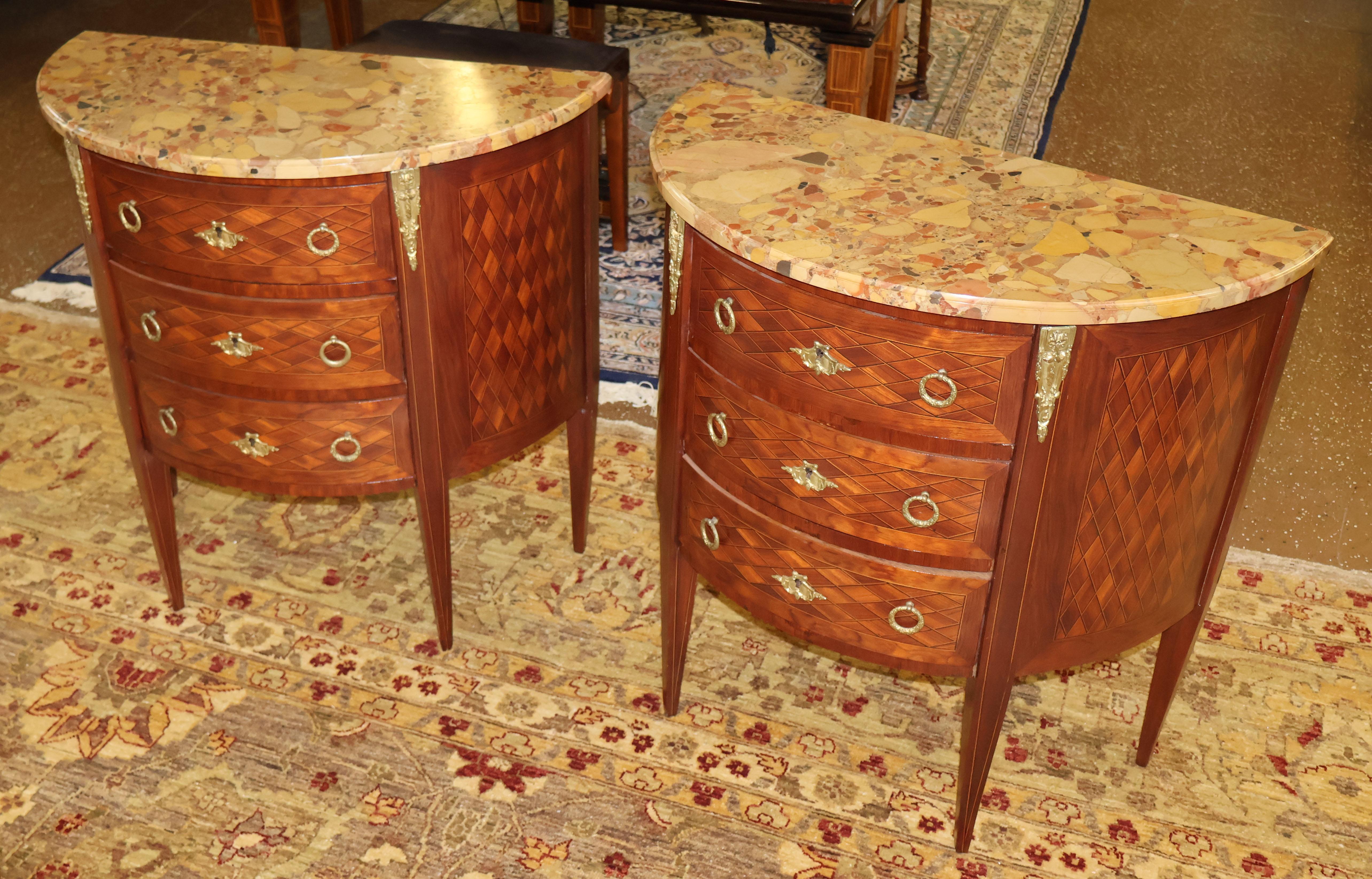Louis XVI Pair of Early 20th Century Inlaid  French Marble Top End Table Night Stands