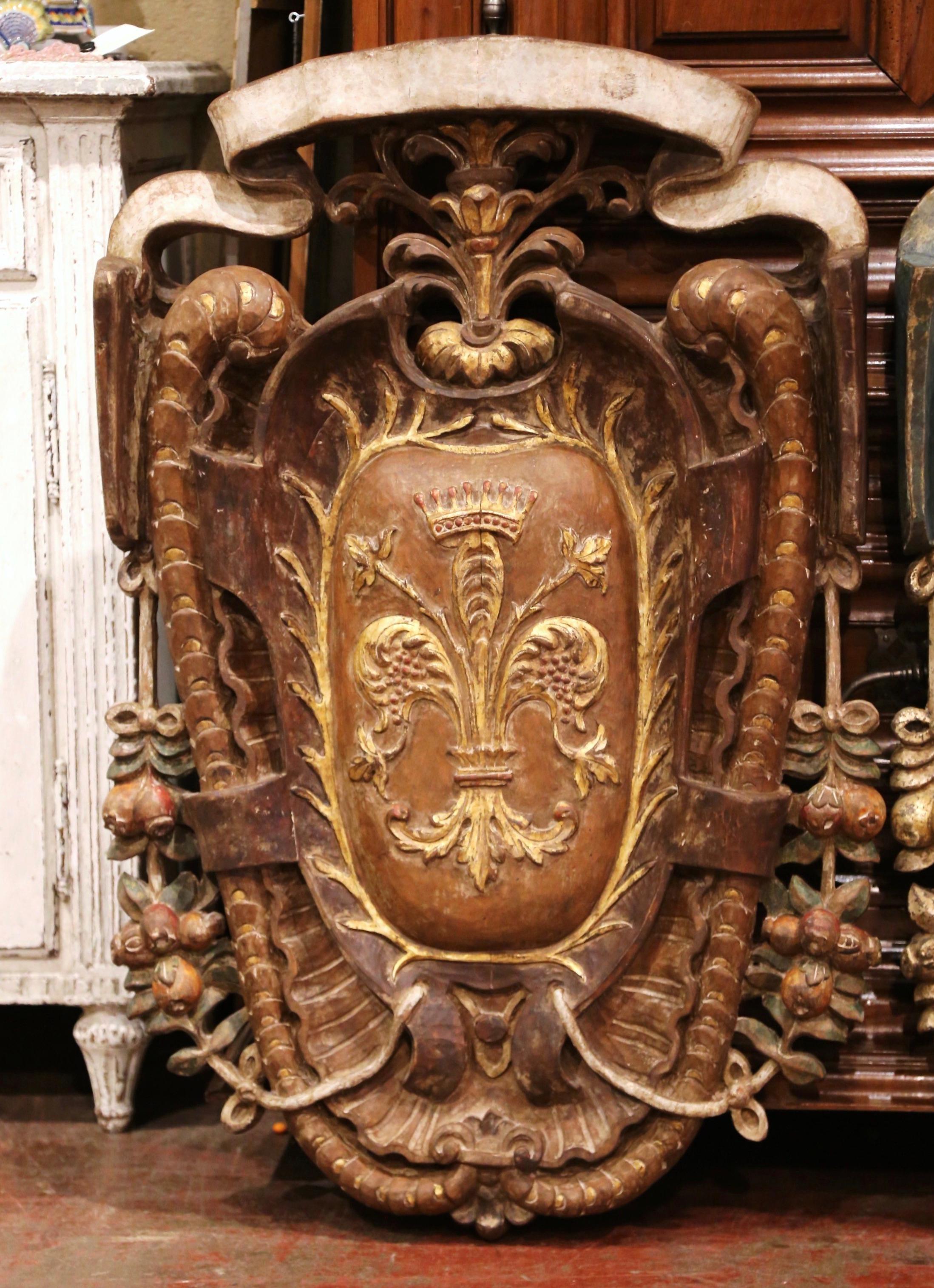 Medieval Pair of Early 20th Century Italian Carved Gilt and Painted Wall Hanging Shields