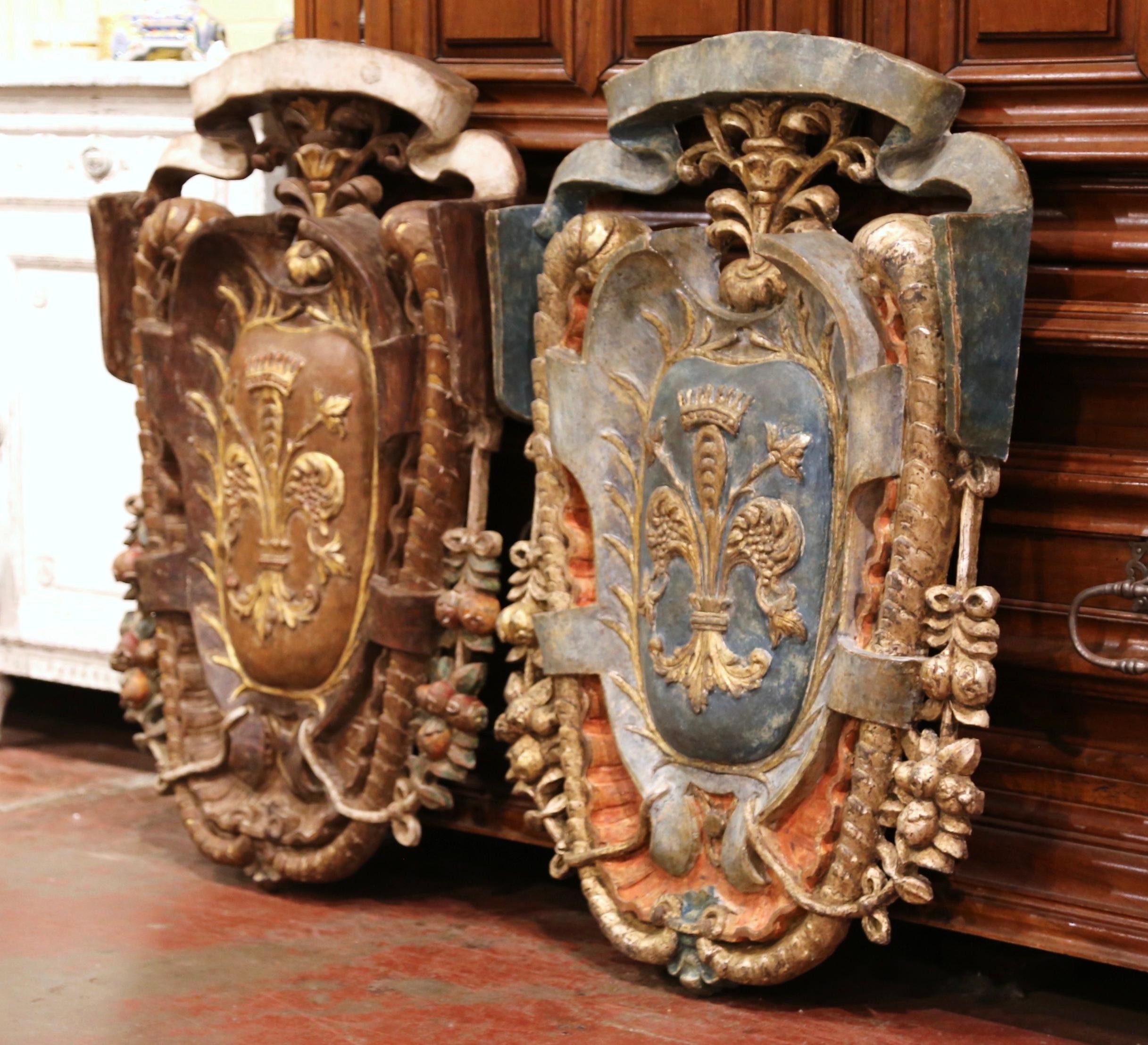 Pair of Early 20th Century Italian Carved Gilt and Painted Wall Hanging Shields 2