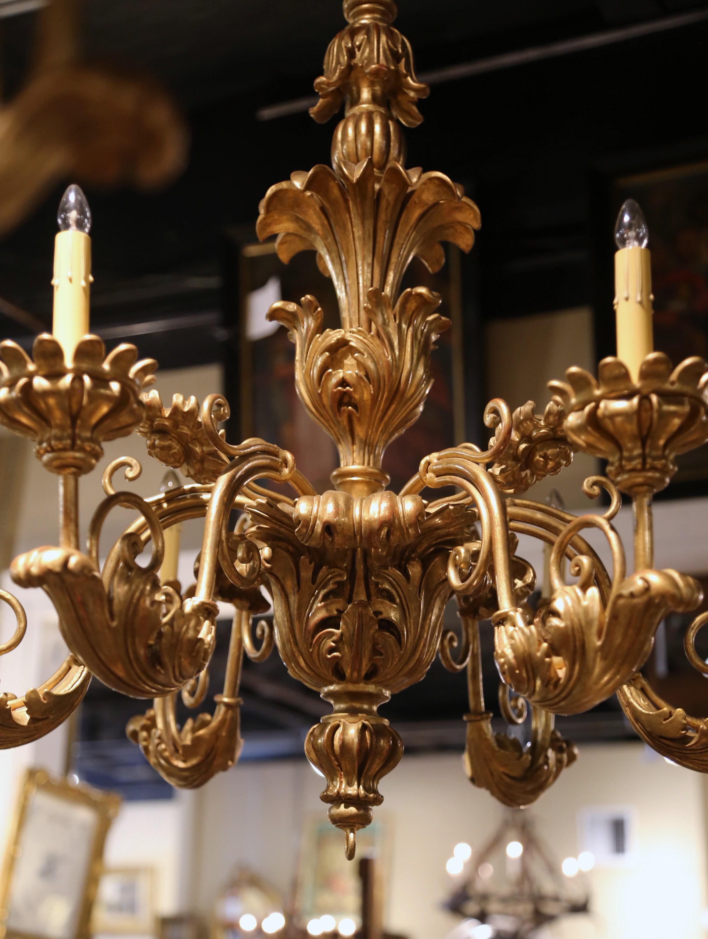 Pair of Early 20th Century Italian Carved Giltwood Six-Light Chandeliers In Excellent Condition In Dallas, TX