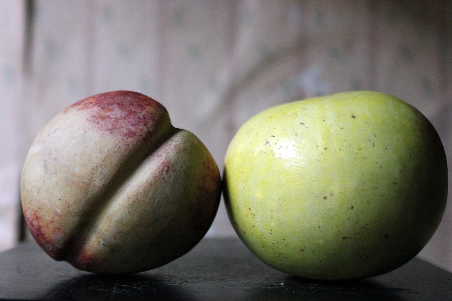 Pair of Early 20th Century Italian Carved Marble Faux Fruits as an Apple & Peach 5