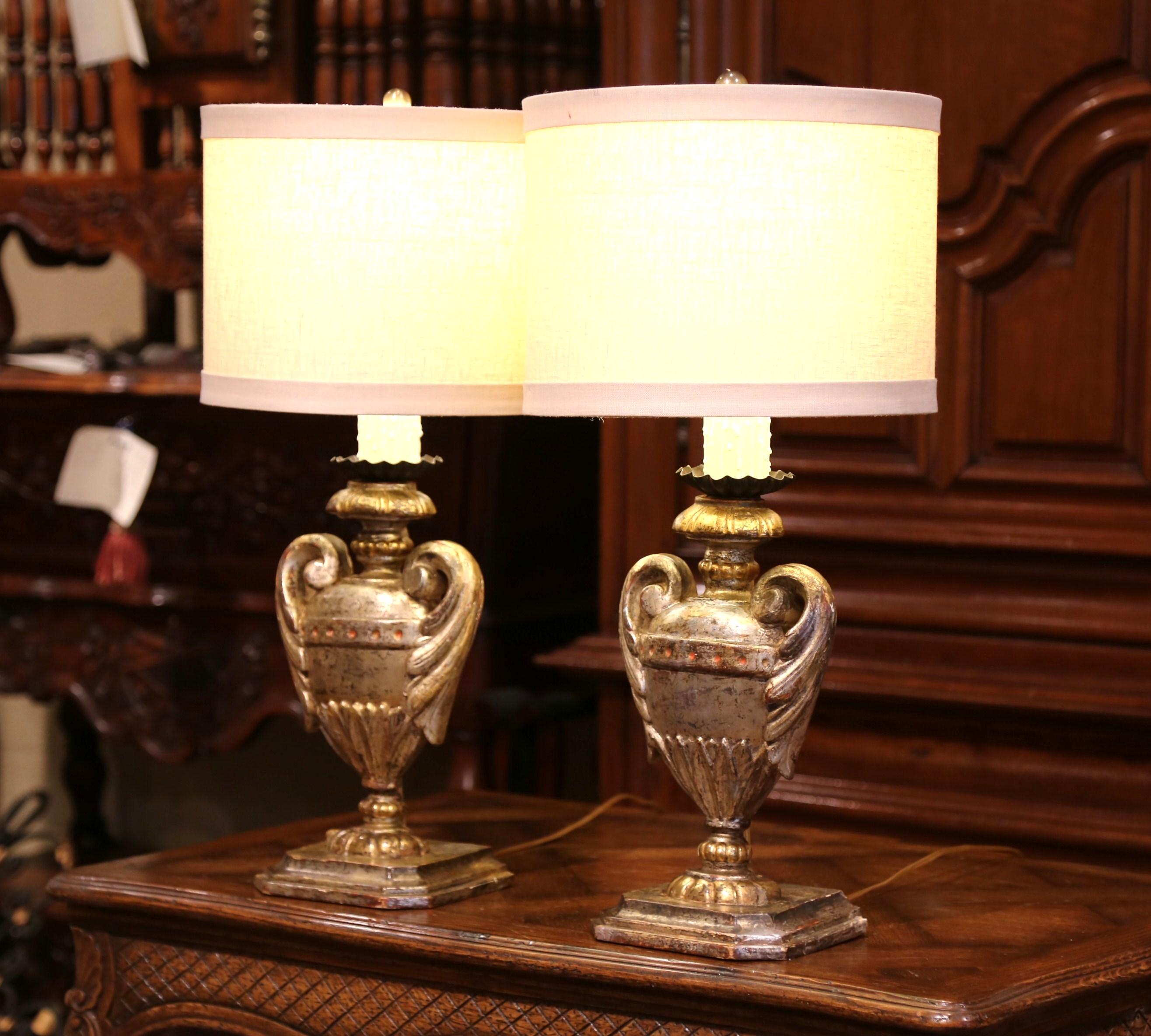 Pair of Early 20th Century Italian Carved Patinated Silver and Gilt Table Lamps 3