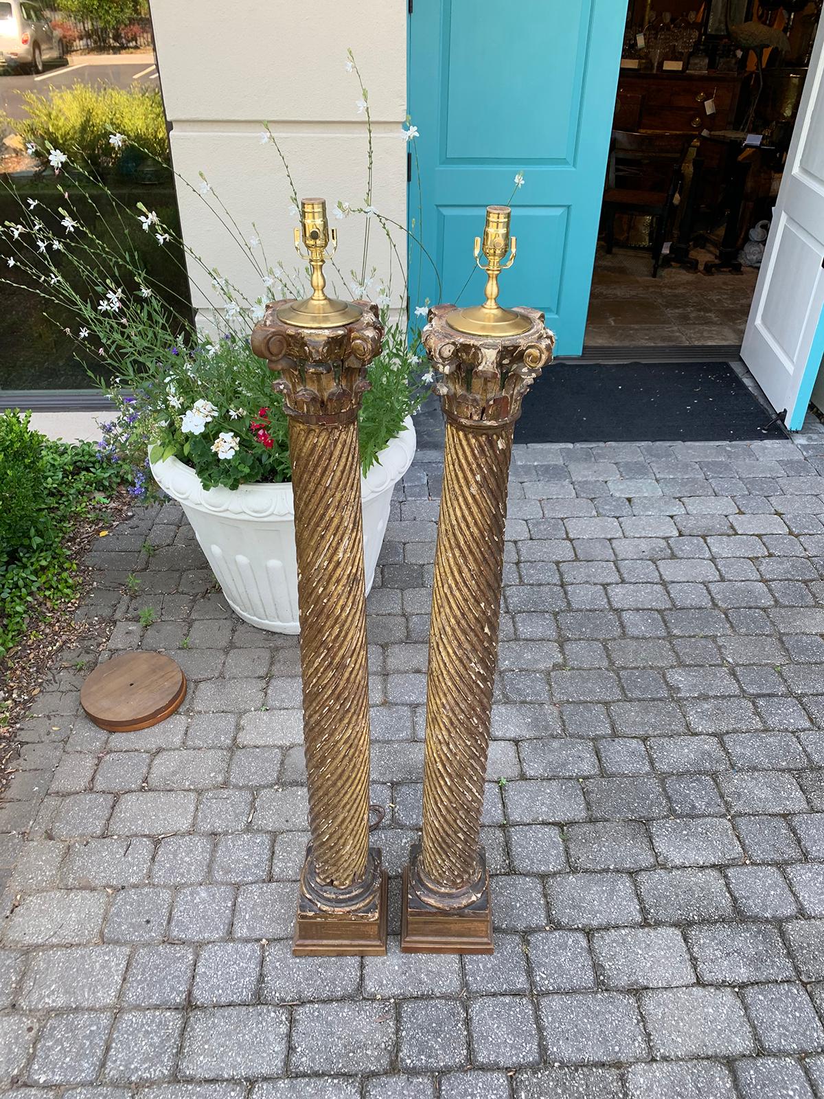 Pair of Early 20th Century Italian Giltwood Columns as Floor Lamps 9