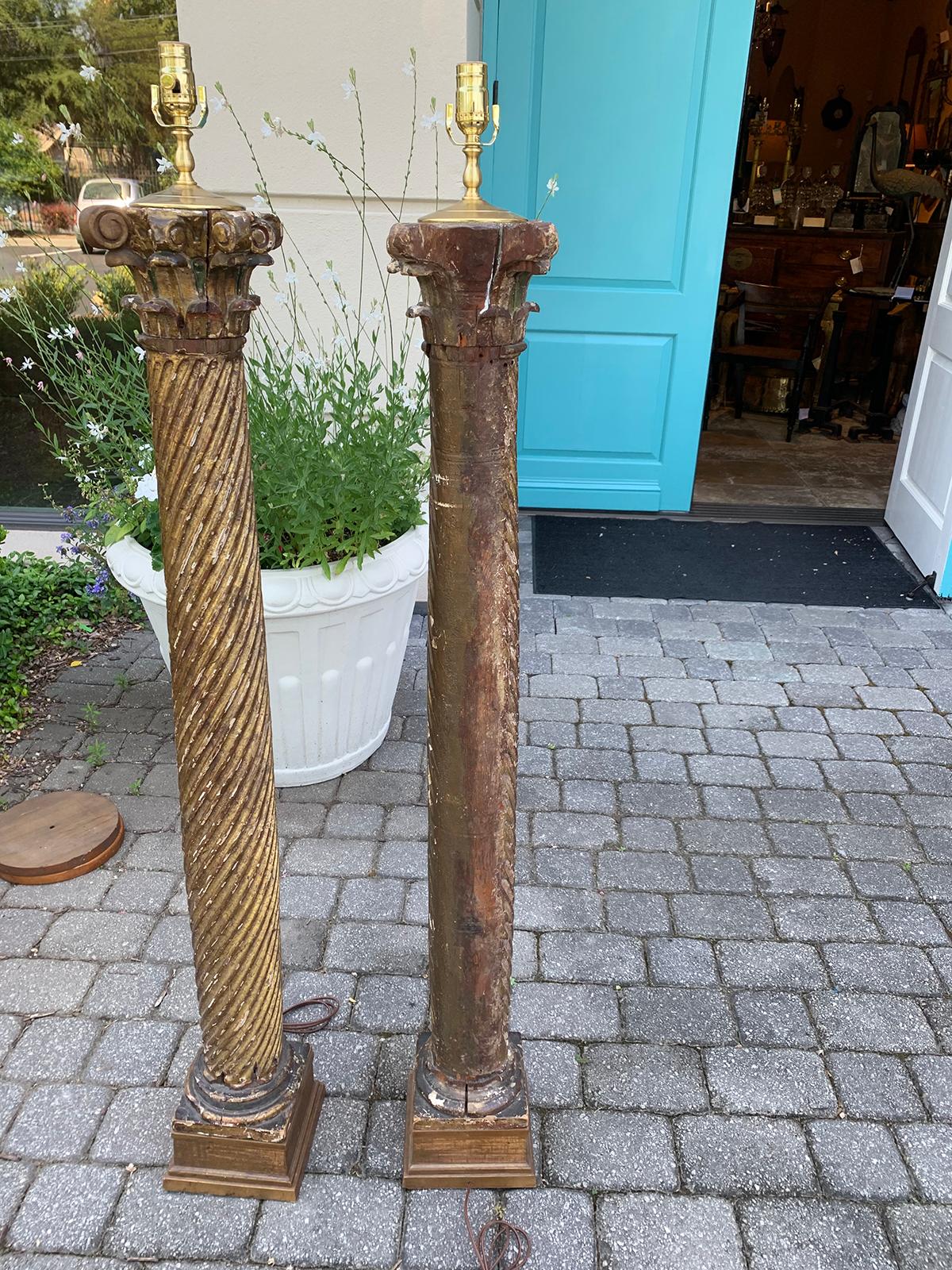 Pair of Early 20th Century Italian Giltwood Columns as Floor Lamps 12