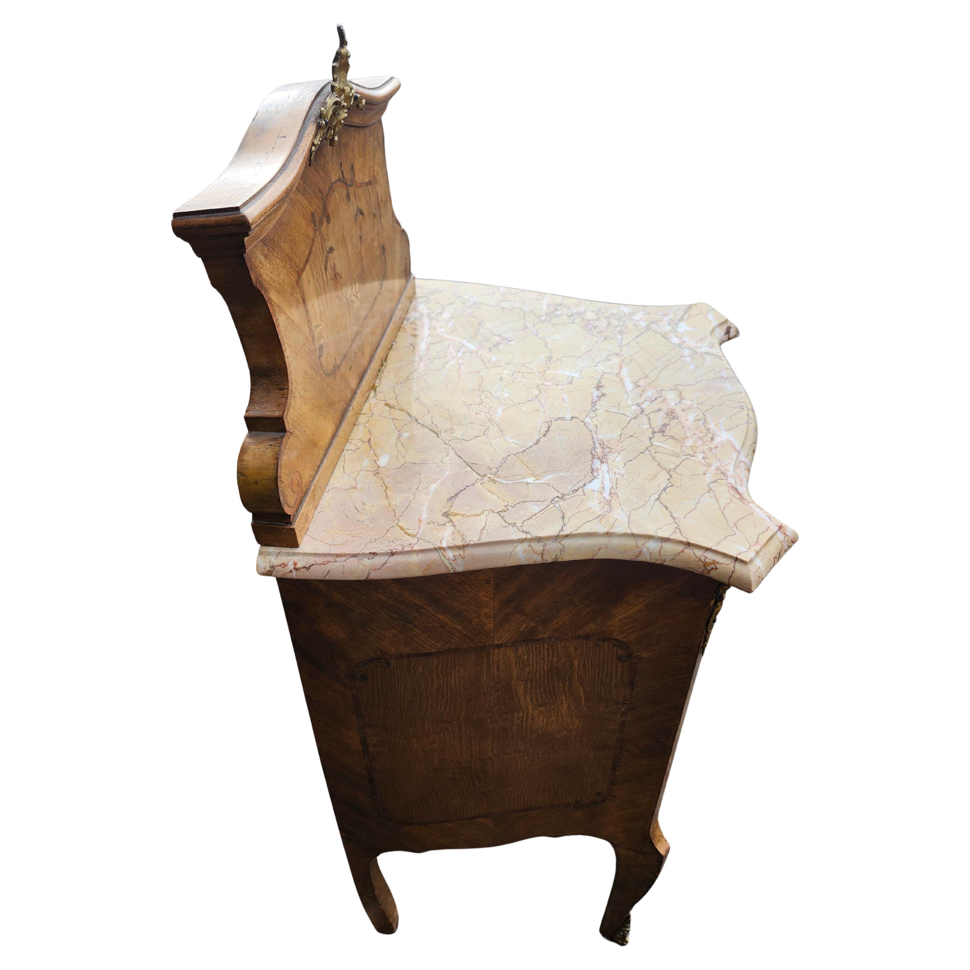 Hand-Crafted Pair of Early 20th Century Italian Night Tables Commodes with Marble Tops For Sale