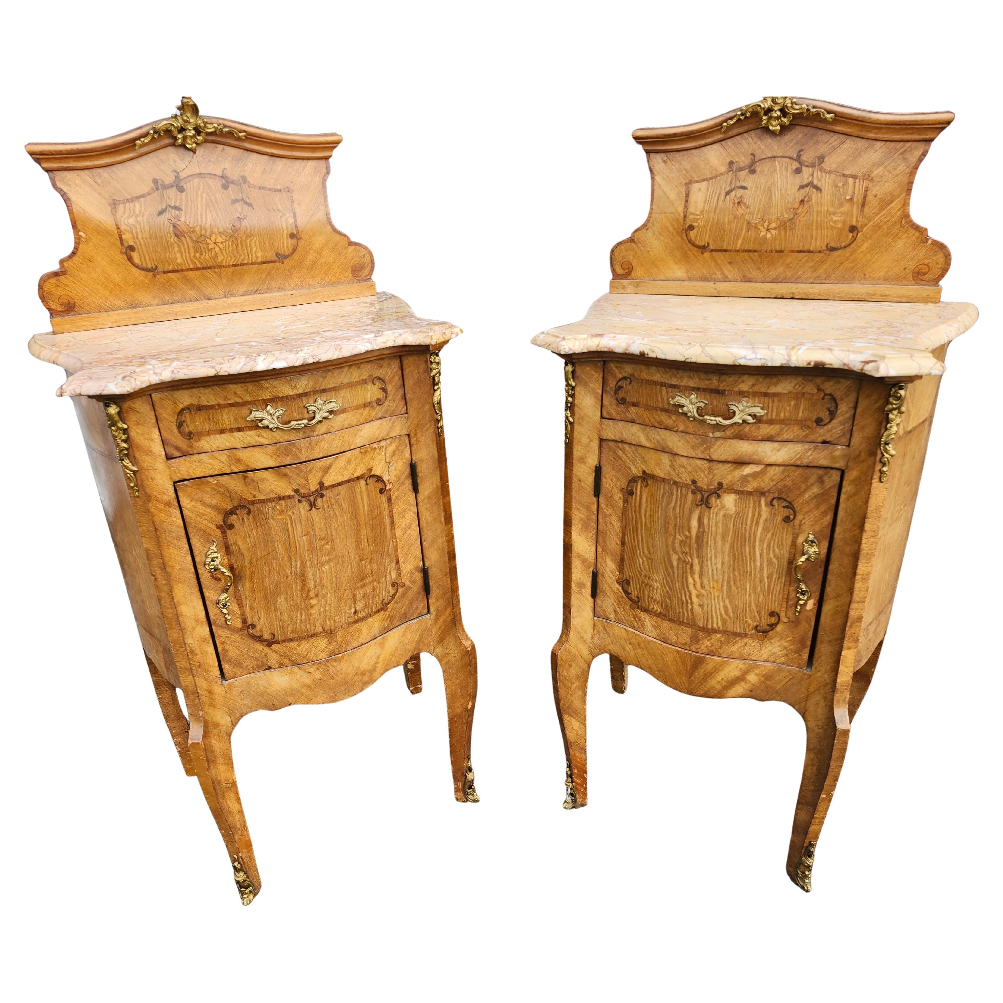 Pair of Early 20th Century Italian Night Tables Commodes with Marble Tops For Sale 2