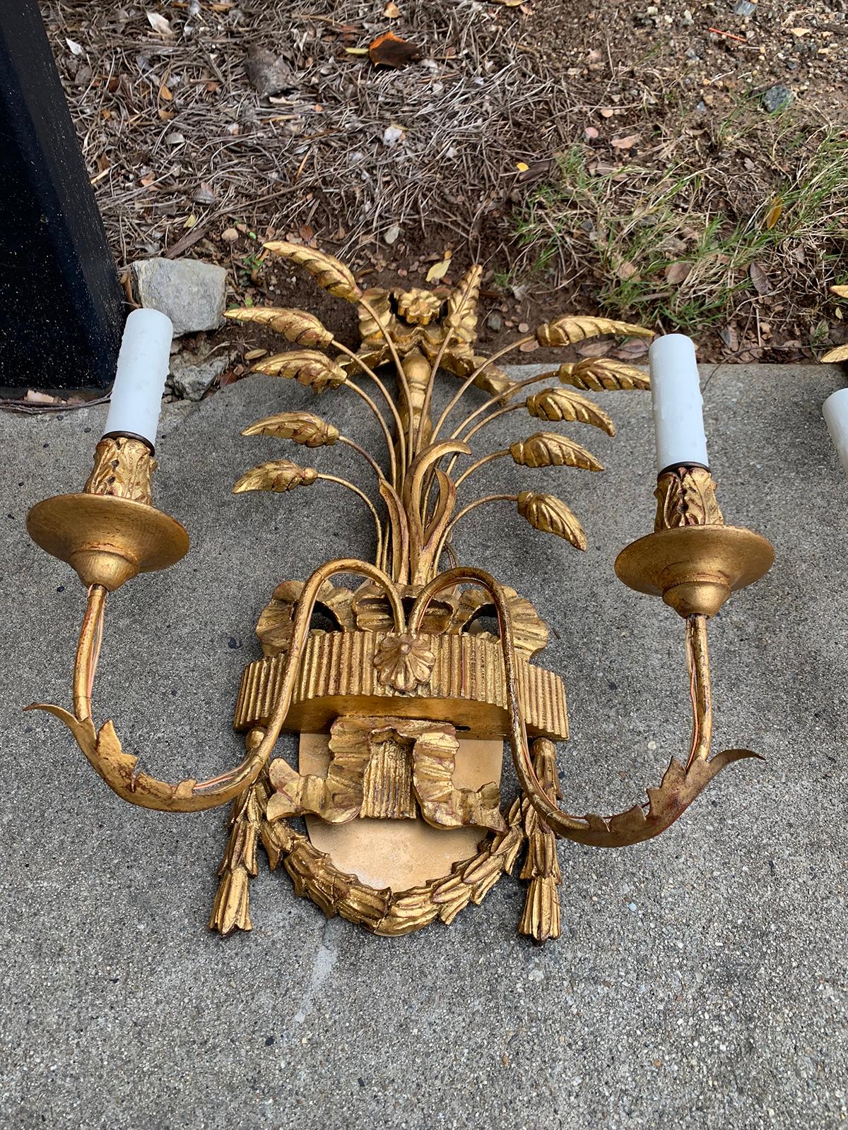 Pair of Early 20th Century Italian Style Giltwood Sconces, Possibly Caldwell For Sale 2