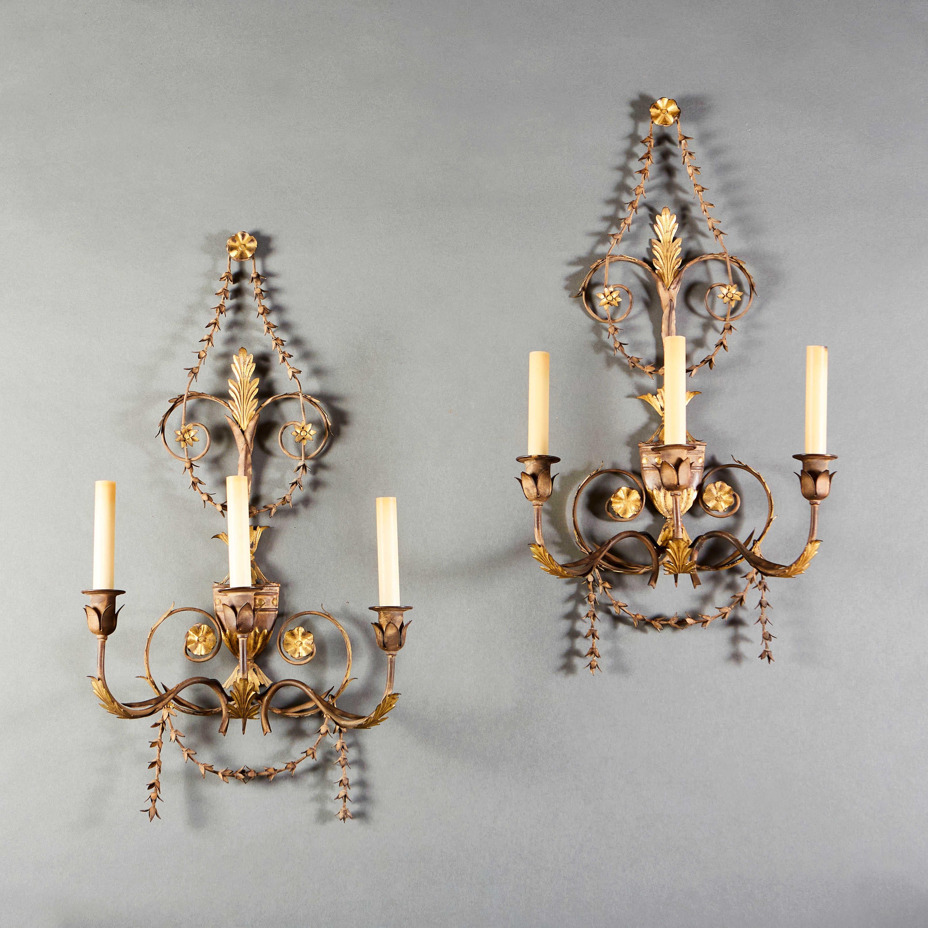 Pareja de apliques italianos de tole de principios del siglo XX en Bueno estado para la venta en London, GB
