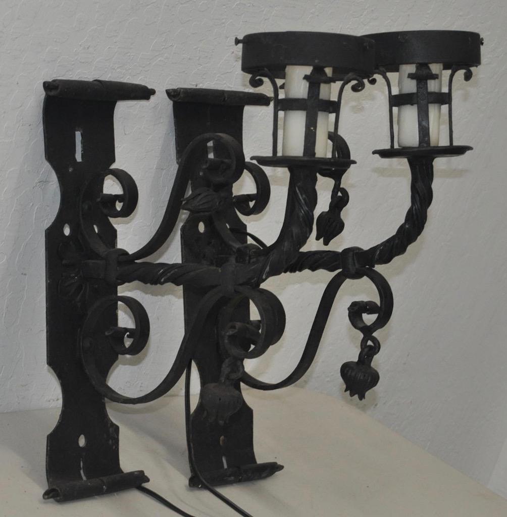 Pair of Early 20th Century Italian Wrought Iron Wall Sconces 1