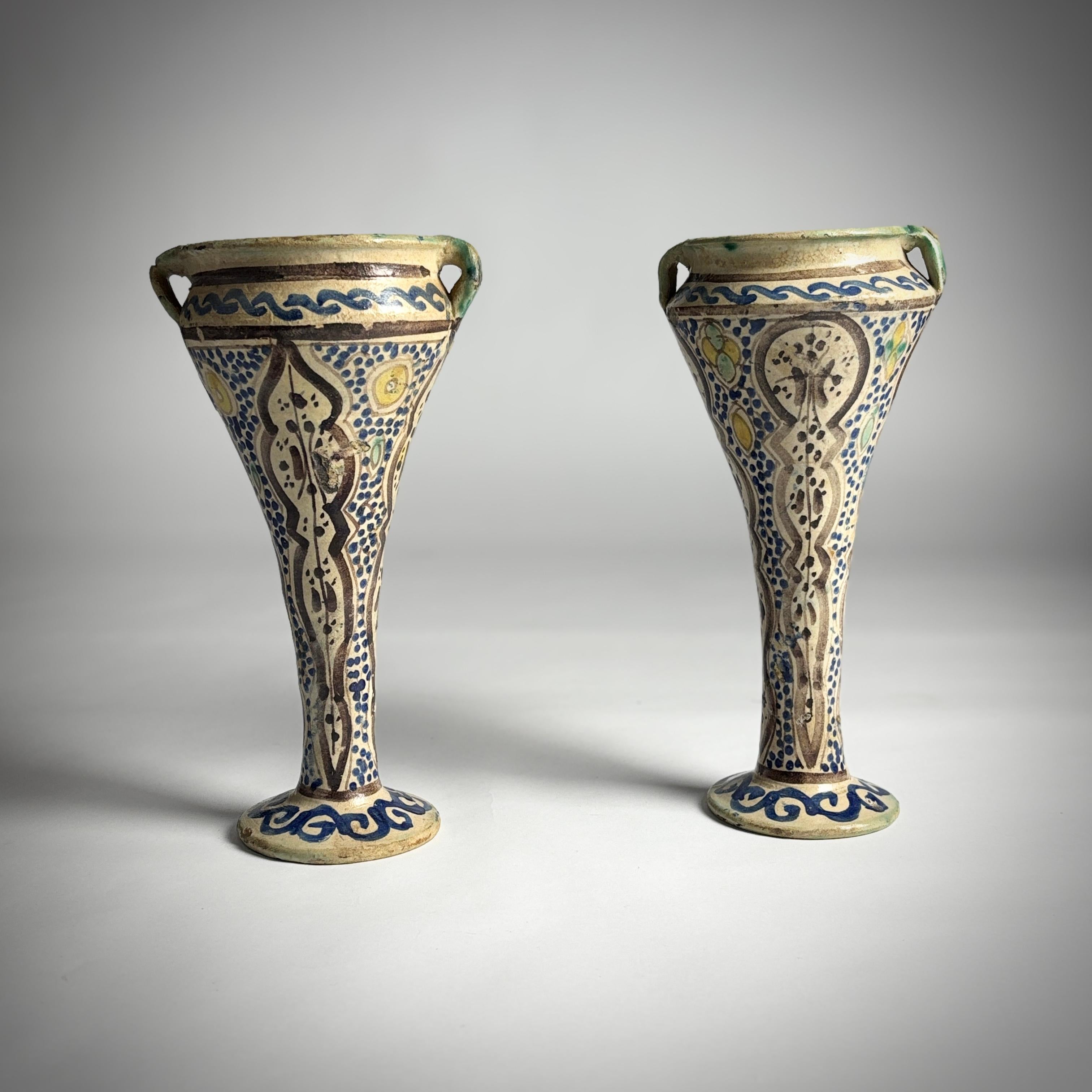 West Asian Pair of Early 20th Century Iznik Vase For Sale