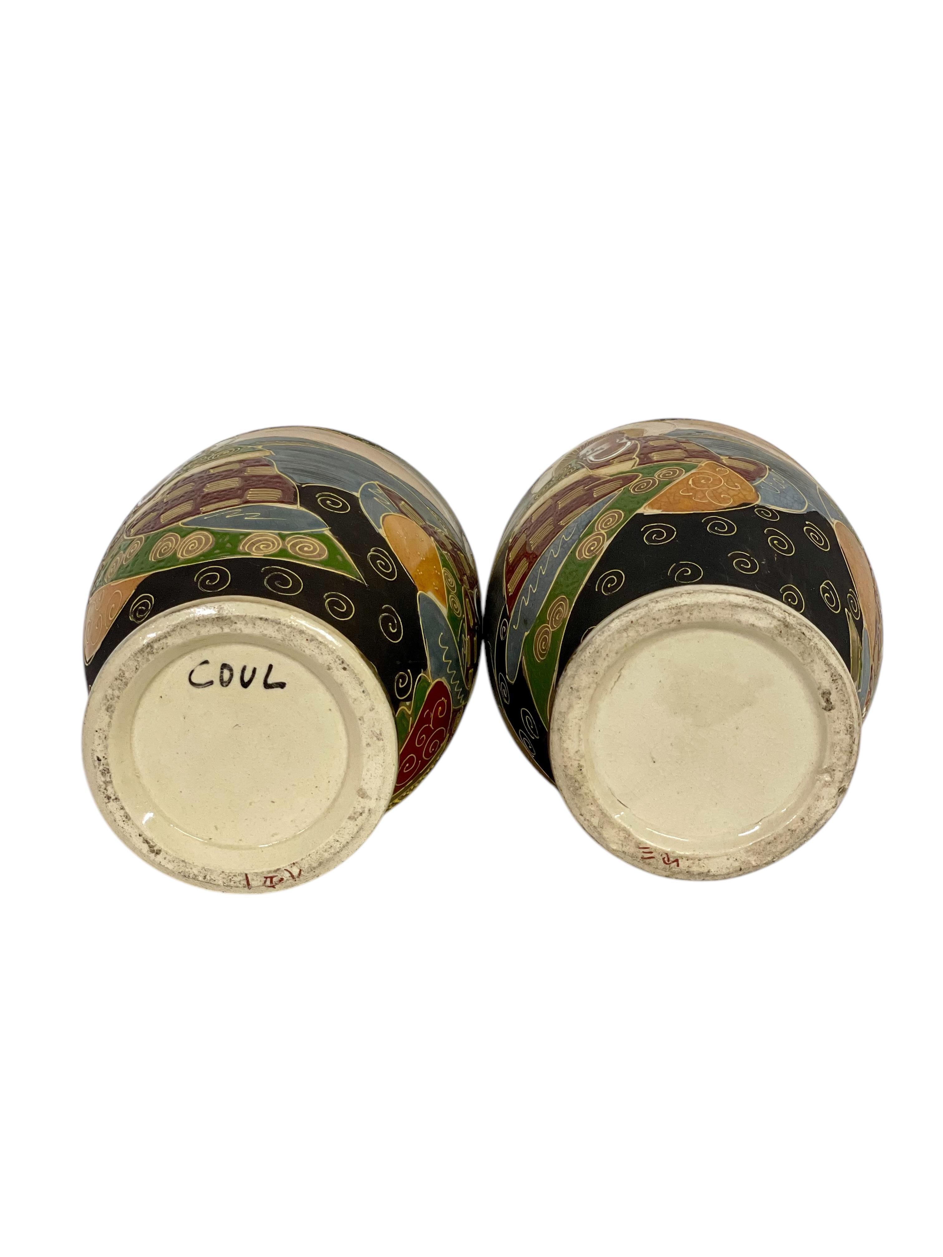 Pair of Early 20th Century Japanese Satsuma Vases For Sale 7