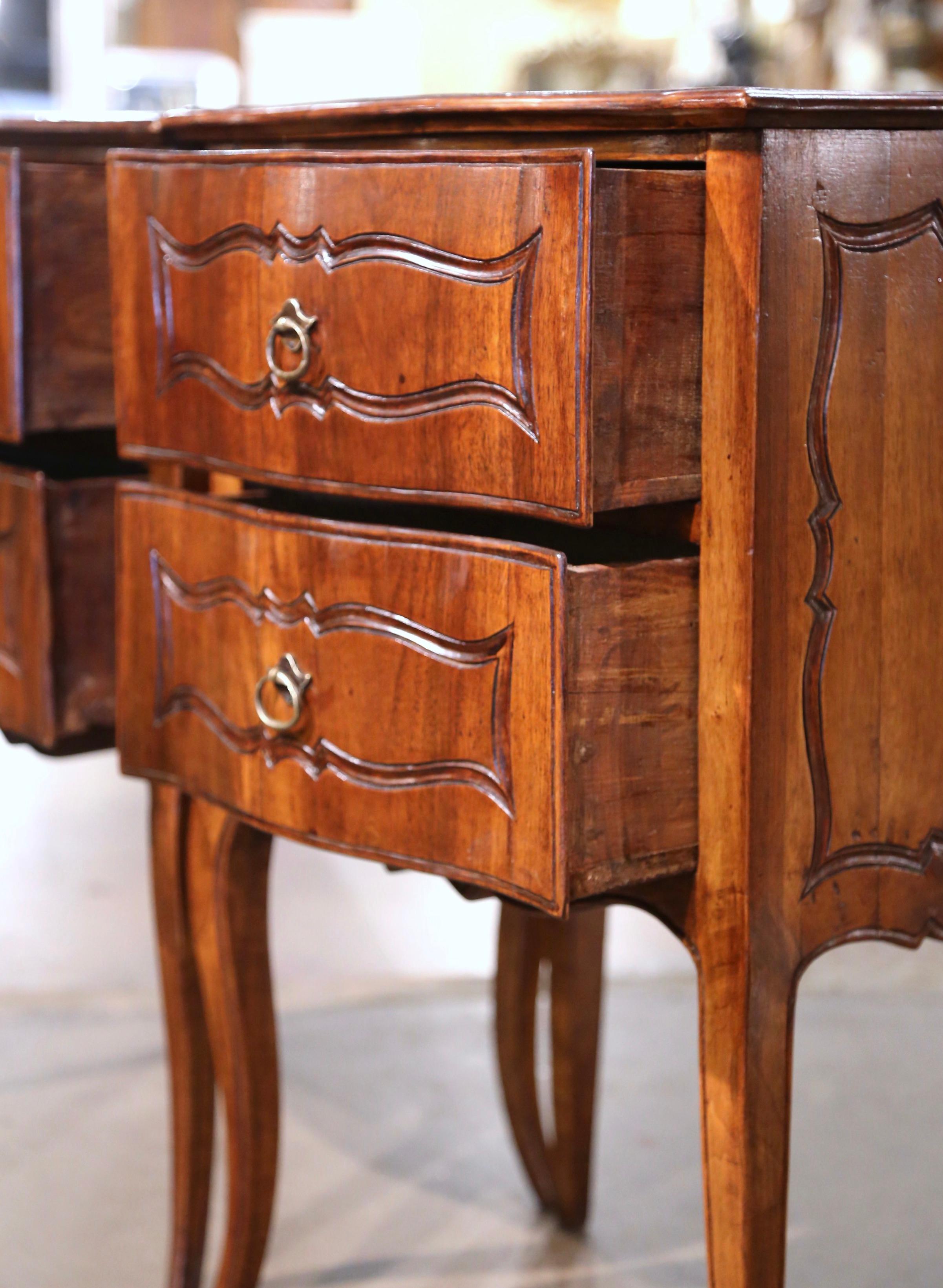 Pair of Early 20th Century Louis XV Carved Walnut Bombe Two-Drawer Nightstands 3