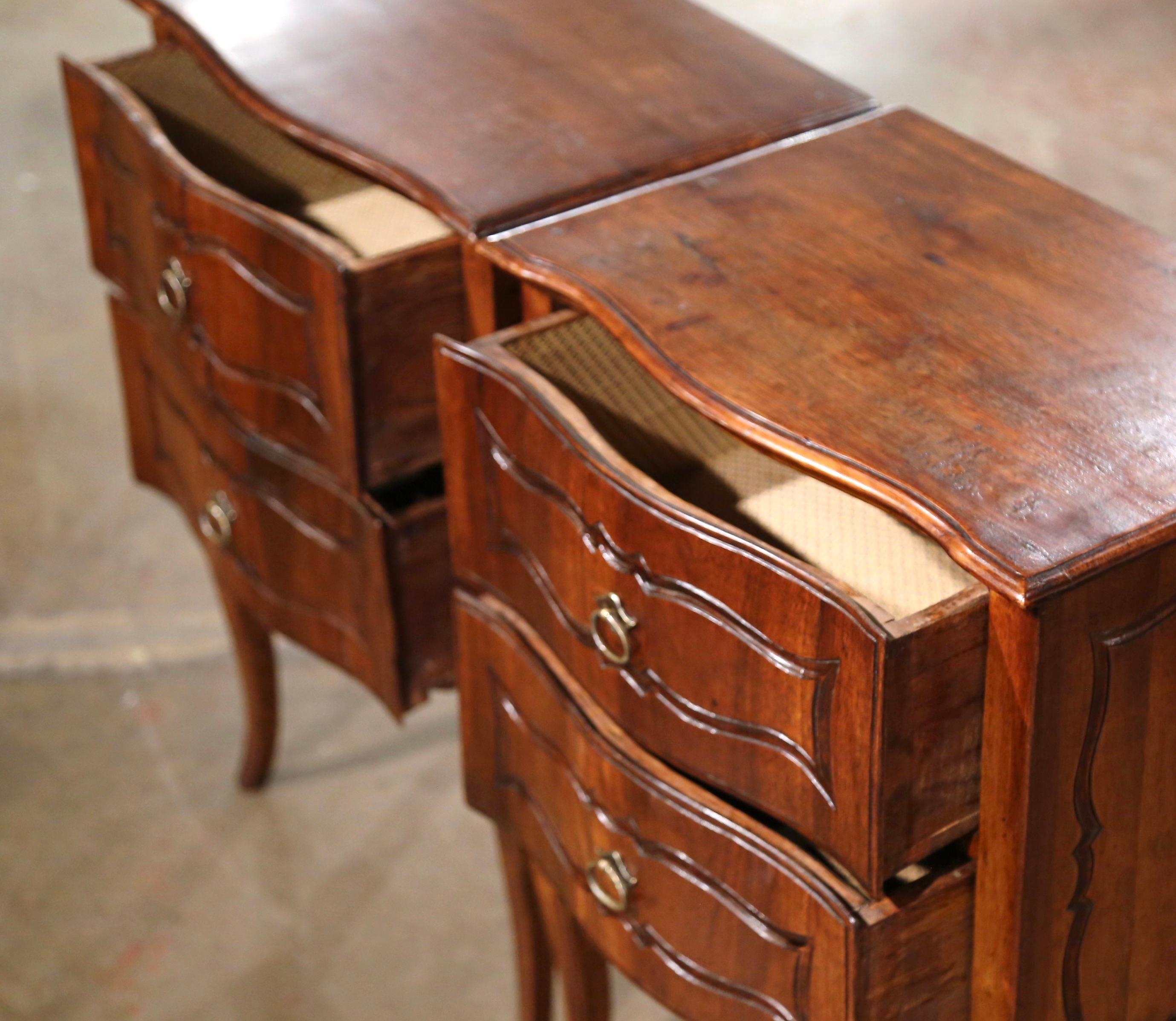 Pair of Early 20th Century Louis XV Carved Walnut Bombe Two-Drawer Nightstands 4