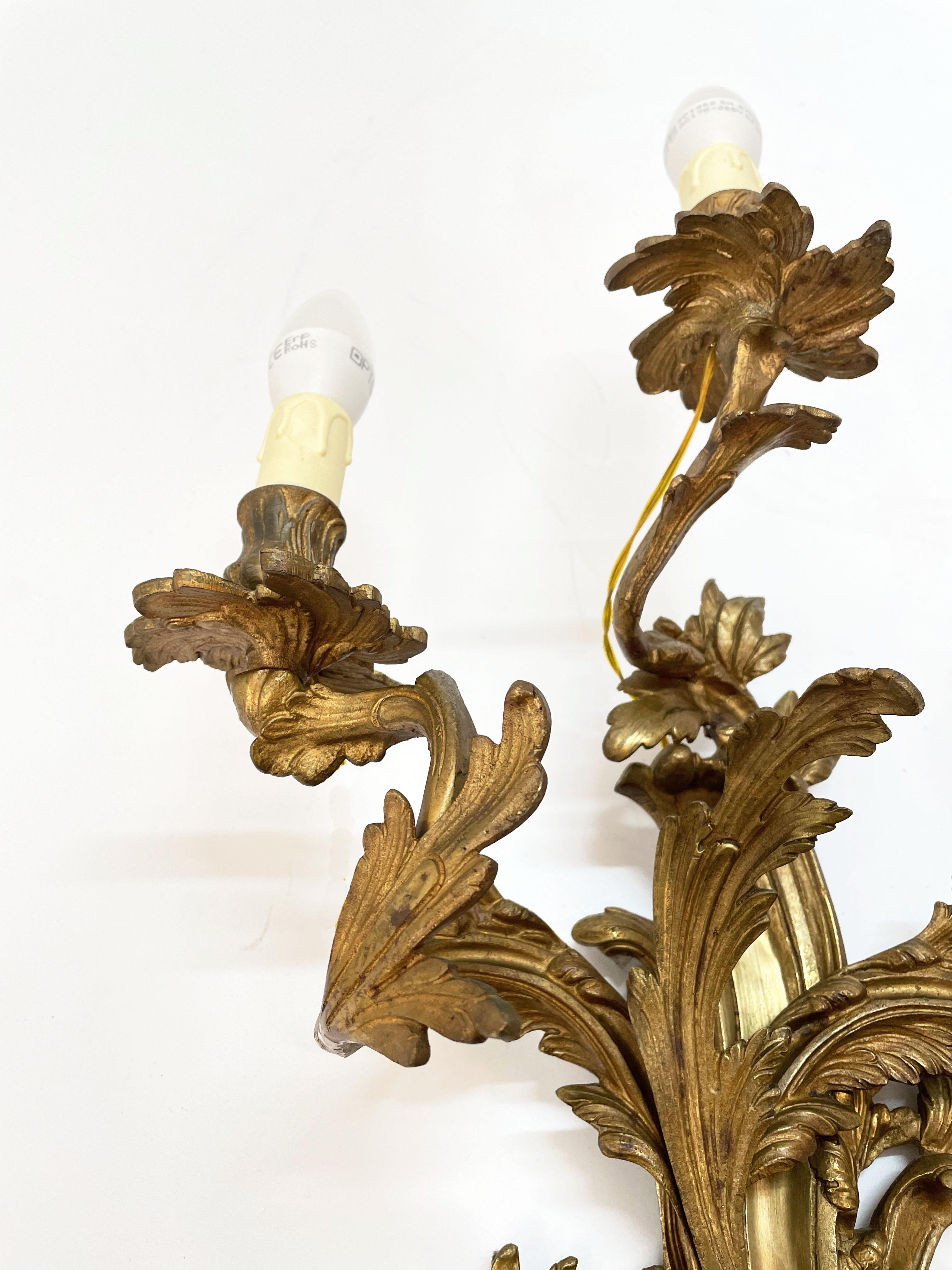 Pair of Early 20th Century Louis XV Gilded Bronze and Brass French Sconces 11