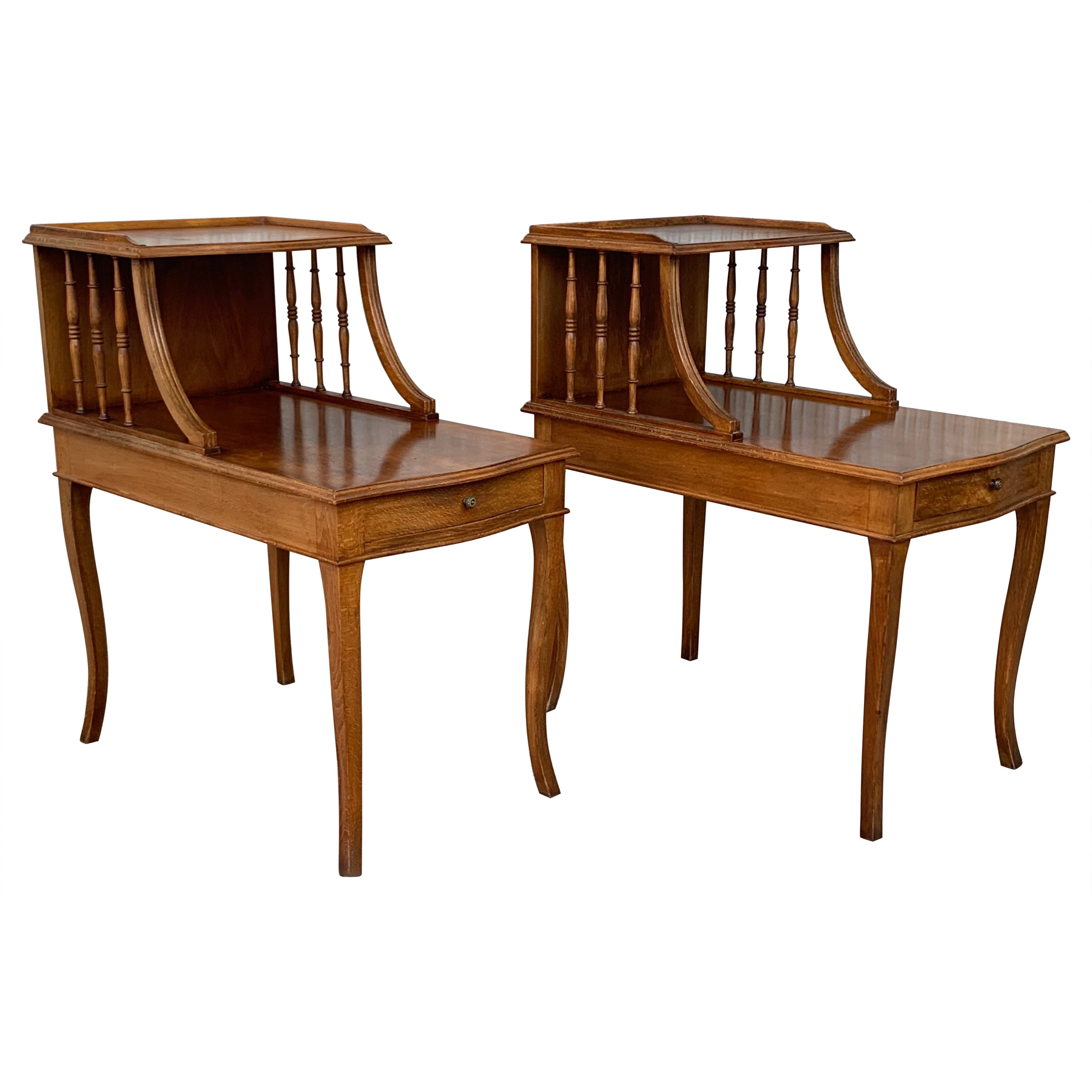 Pair of Early 20th Century Louis XV Walnut Nightstands Bedside Tables