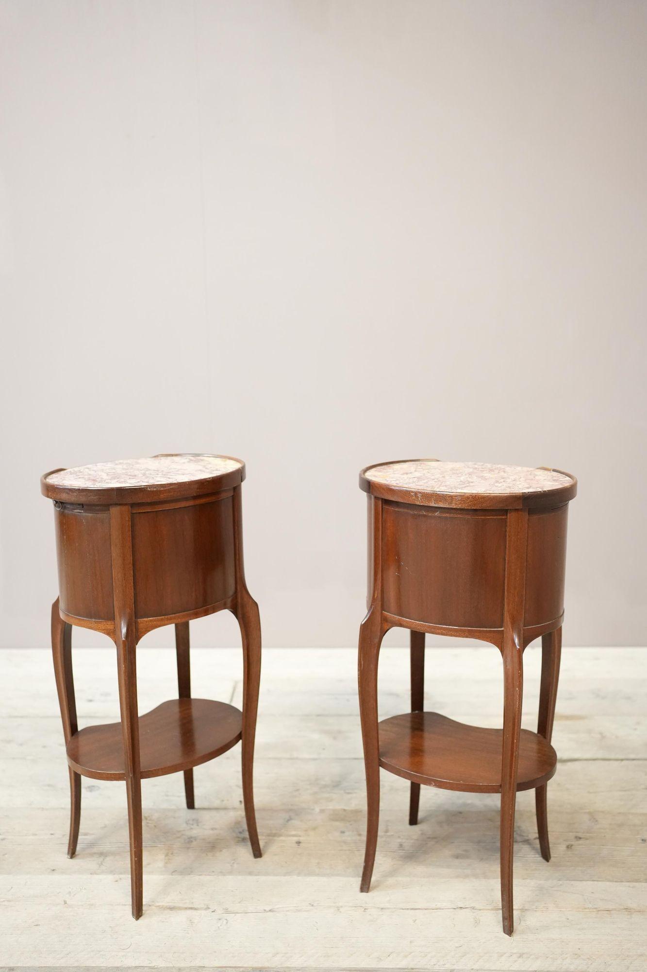 Pair of Early 20th century Mahogany and marble bedside tables 6