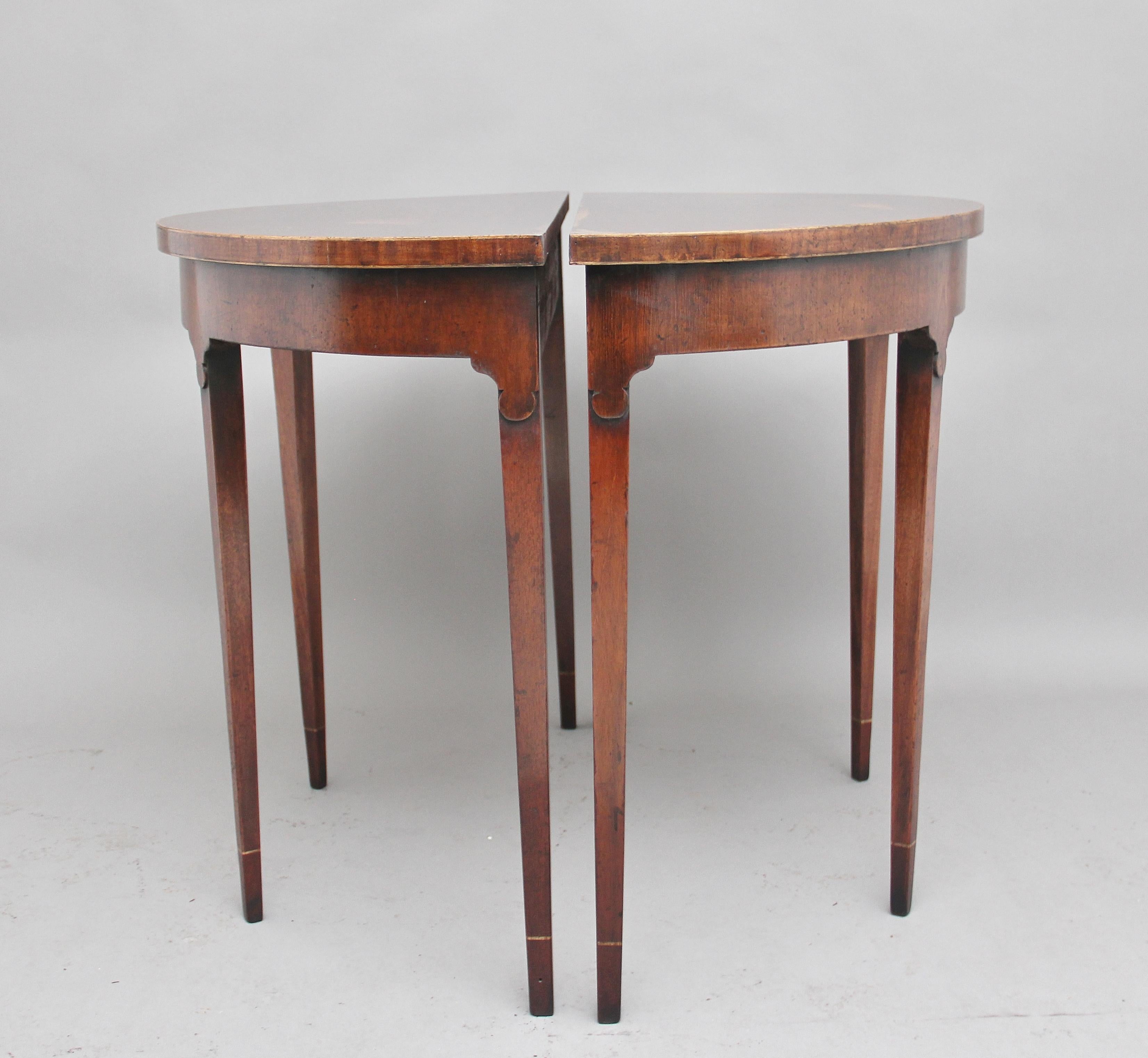 English Pair of early 20th Century mahogany console tables in the Georgian style