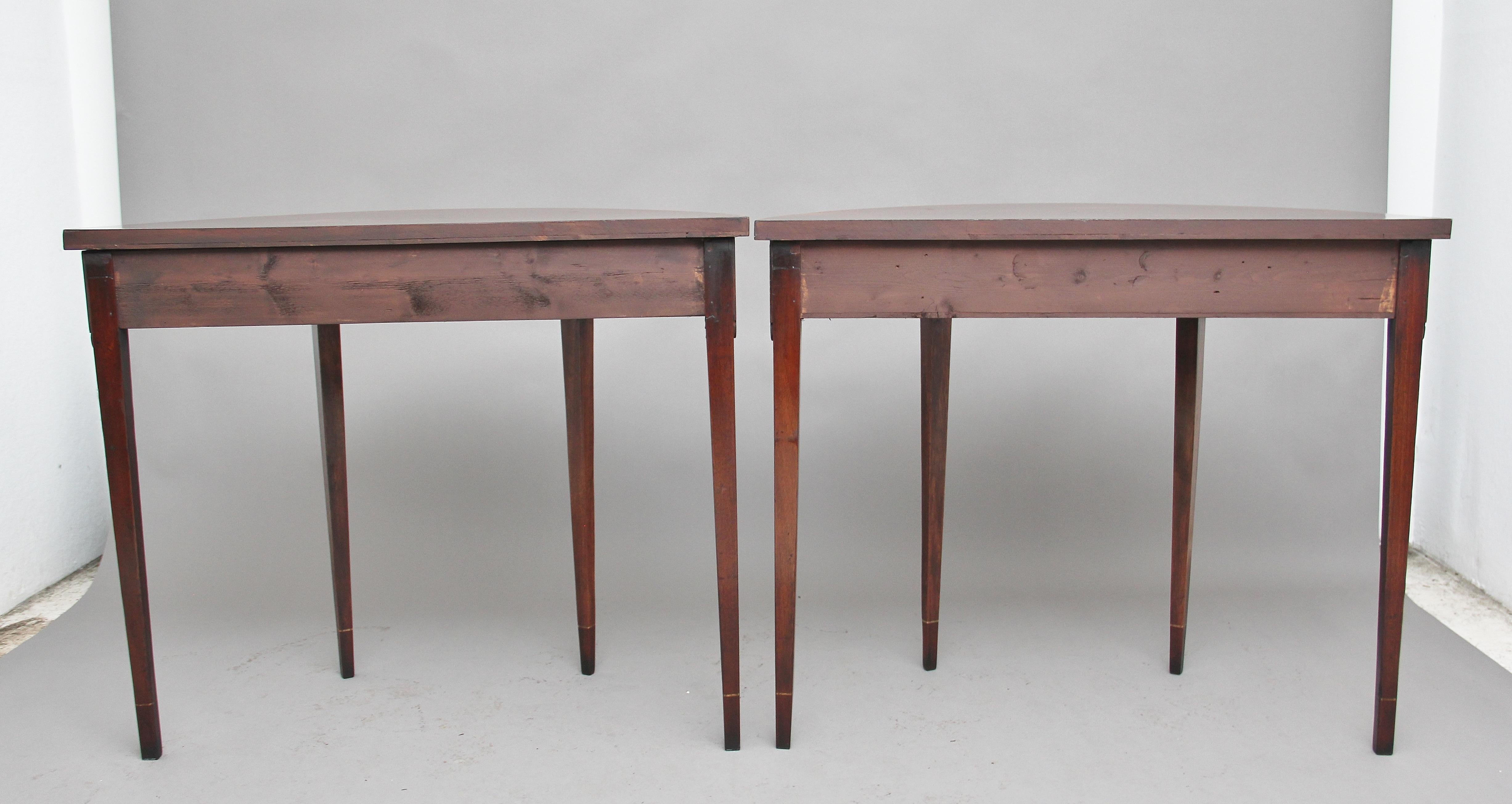 Pair of early 20th Century mahogany console tables in the Georgian style In Good Condition In Martlesham, GB