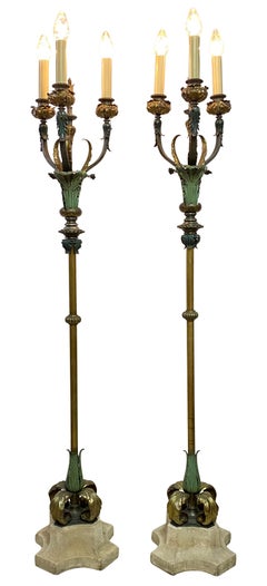 Paar Stehlampen aus lackiertem Messing im mediterranen Stil des frühen 20.
