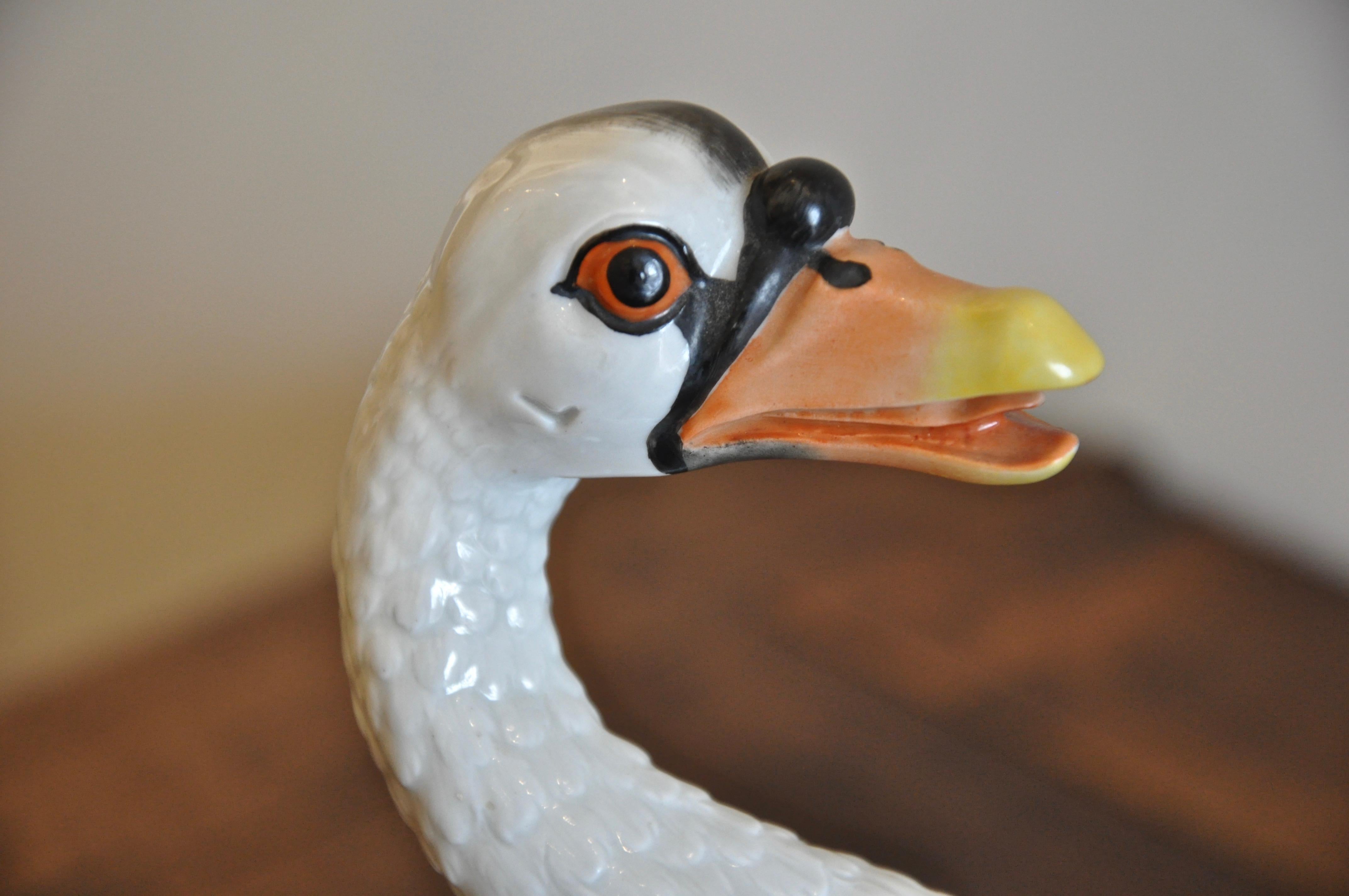 Baroque Pair of Early 20th Century Meissen Type Porcelain Swans