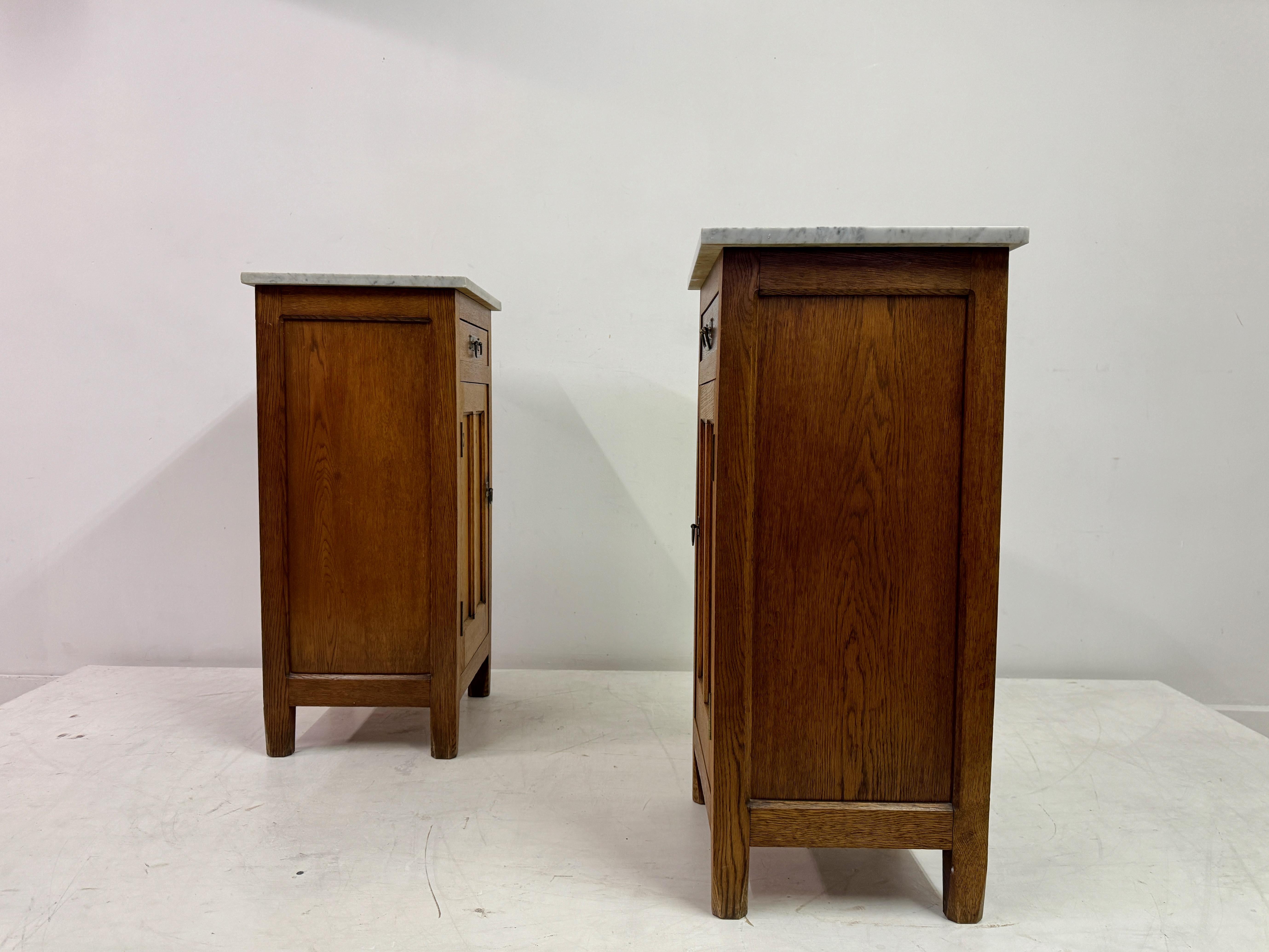Pair of Early 20th Century Oak Bedside Cabinets with Marble Tops For Sale 6