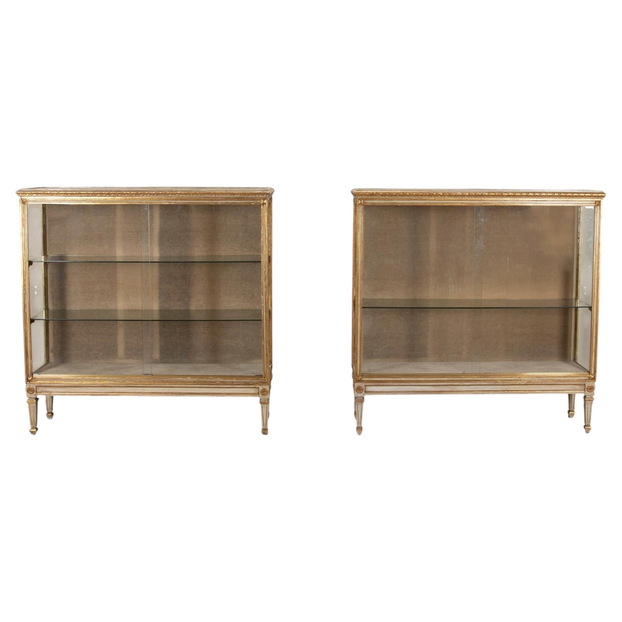 Pair of Early 20th Century Painted and Gilded Display Cases For Sale
