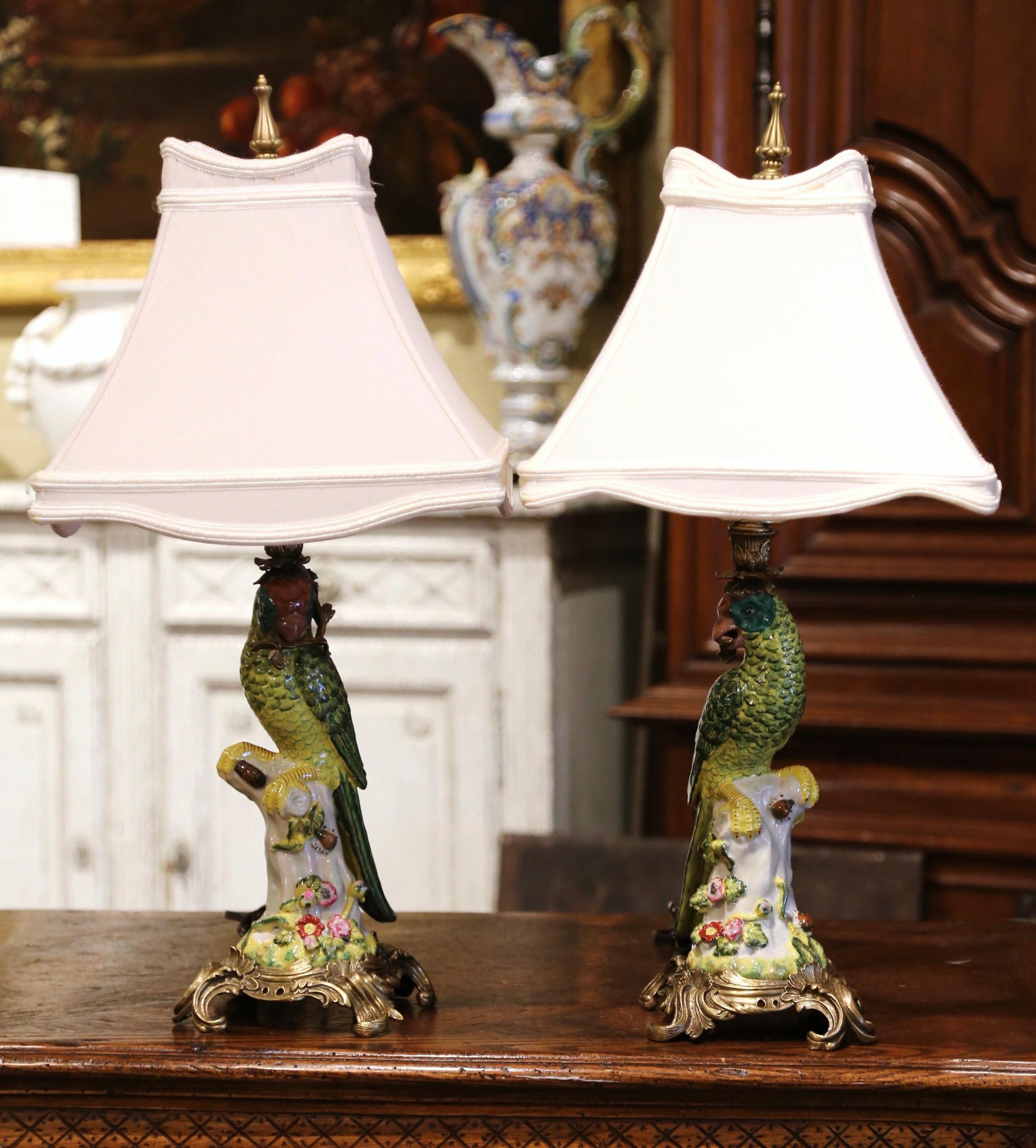 Louis XV Pair of Early 20th Century Painted Porcelain Parrot Table Lamps on Bronze Bases